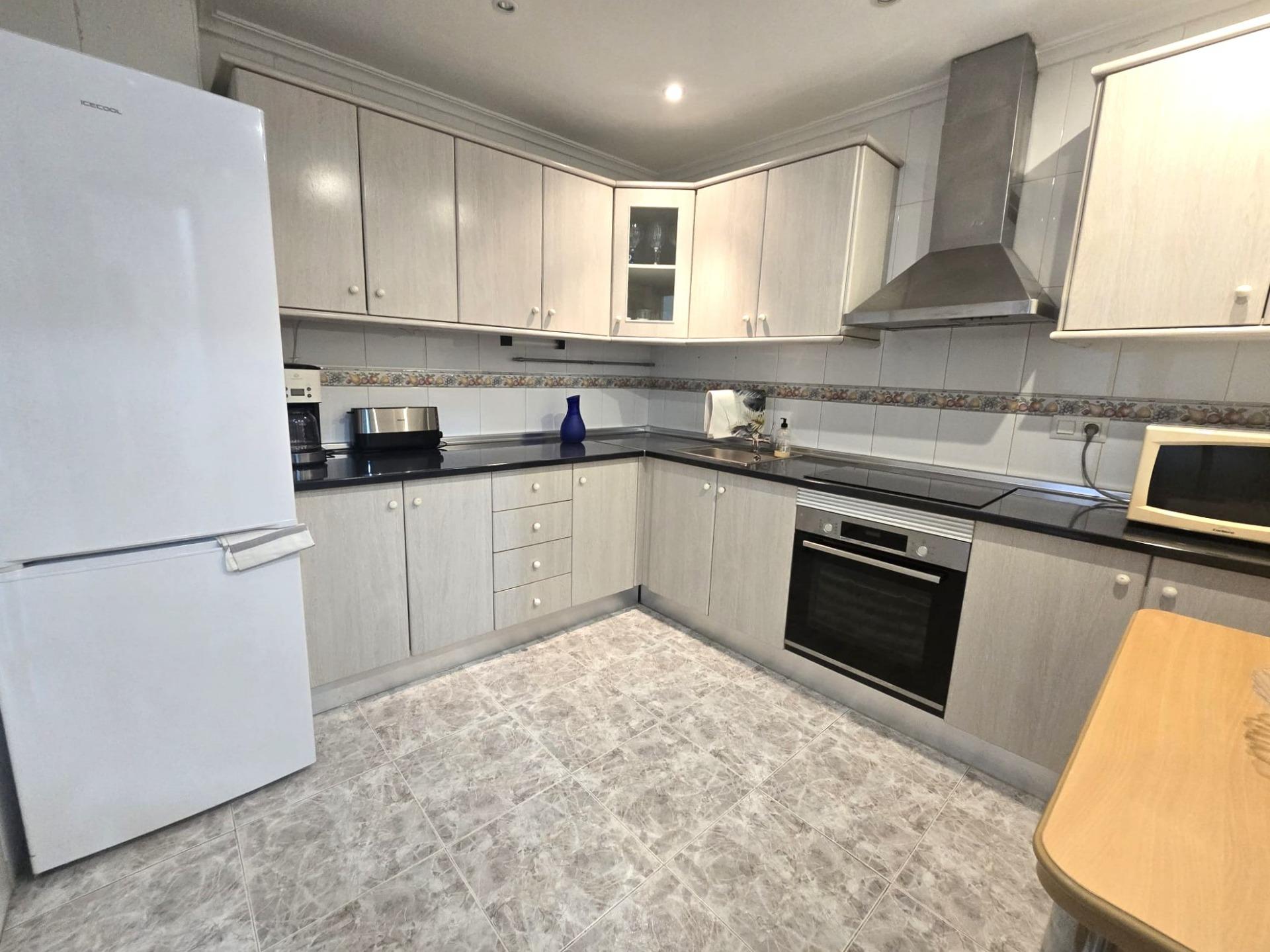 For sale - 3 Bedroom 2 Bathroom Apartment in Torrevieja - Las Piscinas Naturales  - Alicante