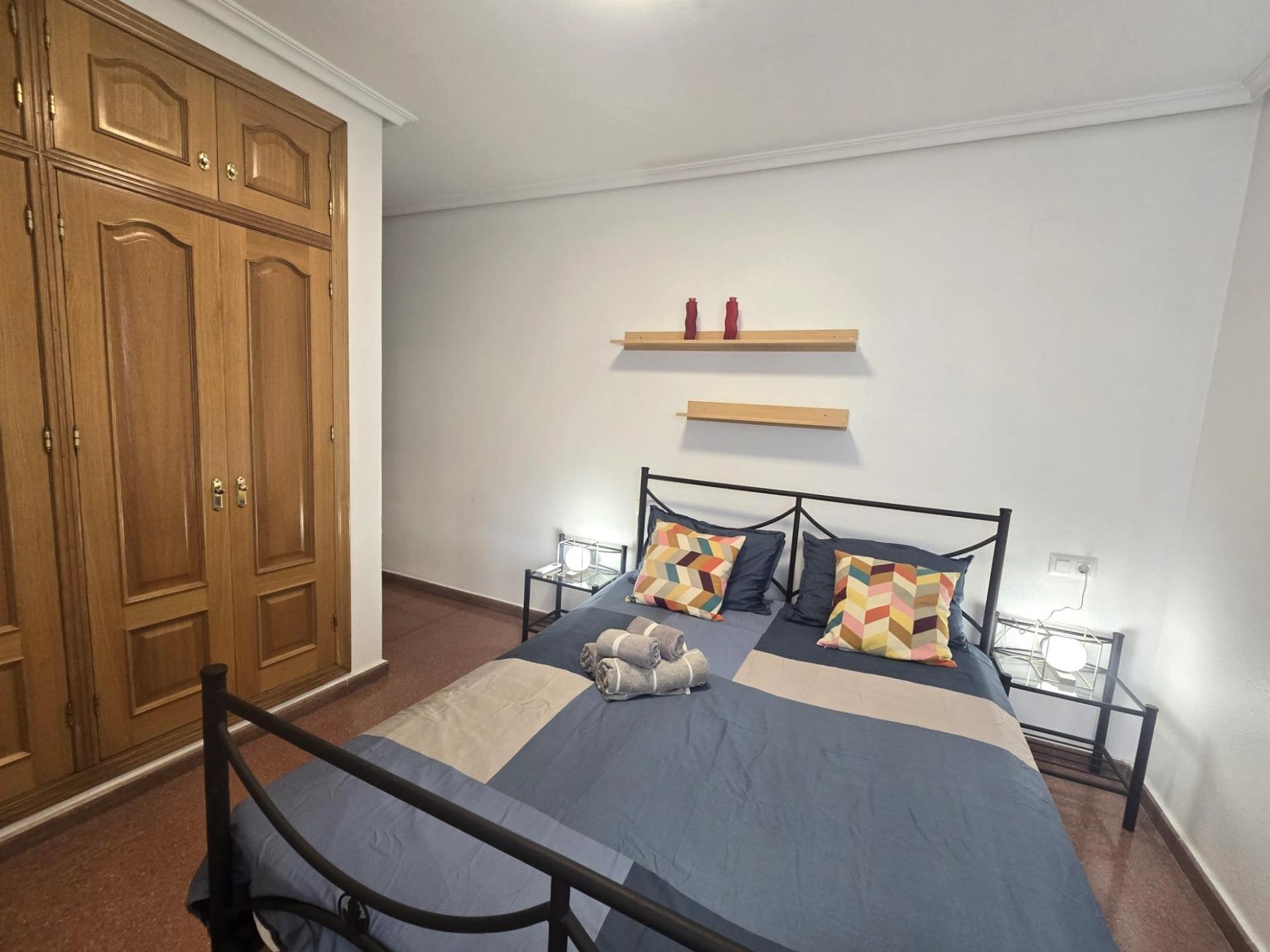 For sale - 3 Bedroom 2 Bathroom Apartment in Torrevieja - Las Piscinas Naturales  - Alicante