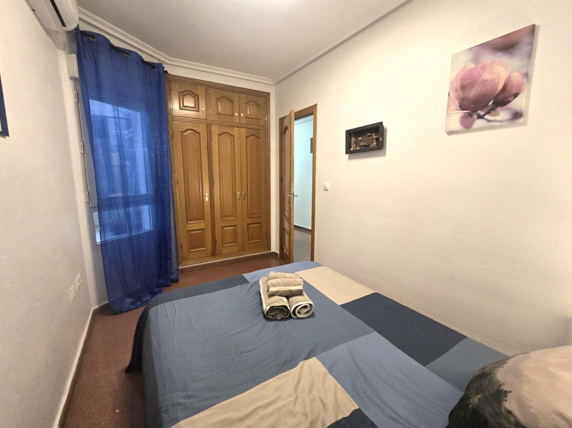 For sale - 3 Bedroom 2 Bathroom Apartment in Torrevieja - Las Piscinas Naturales  - Alicante