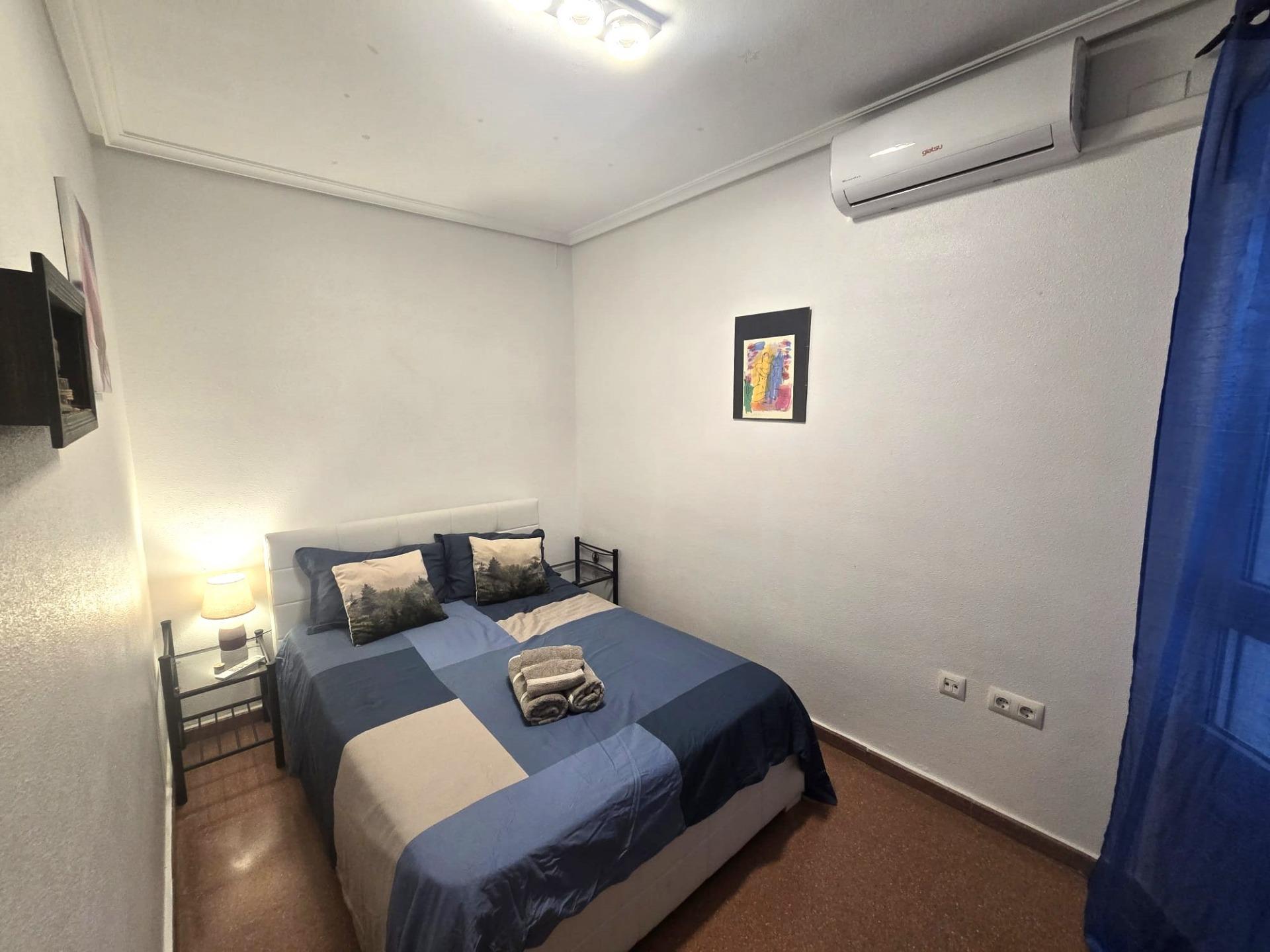 For sale - 3 Bedroom 2 Bathroom Apartment in Torrevieja - Las Piscinas Naturales  - Alicante