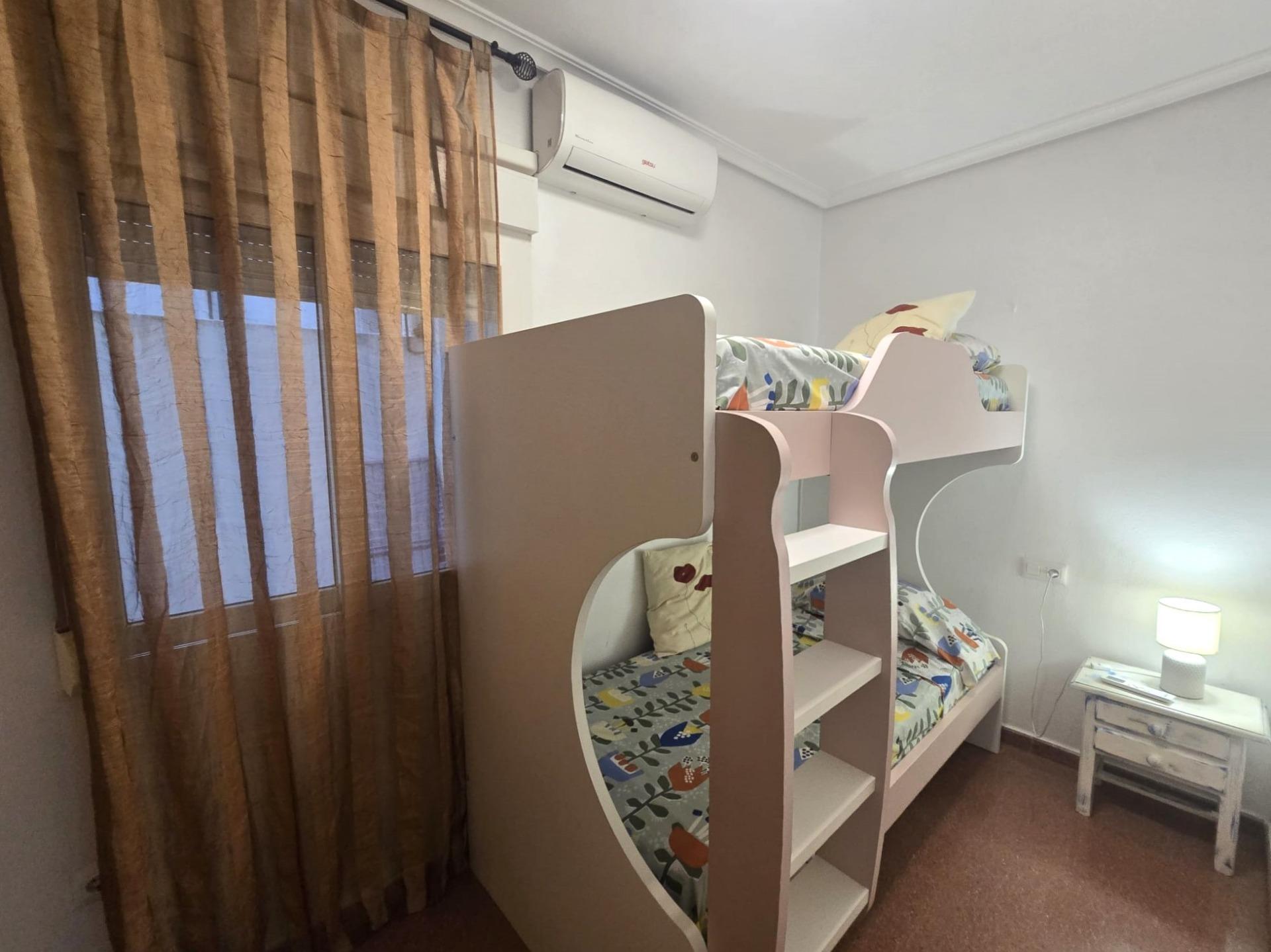 For sale - 3 Bedroom 2 Bathroom Apartment in Torrevieja - Las Piscinas Naturales  - Alicante