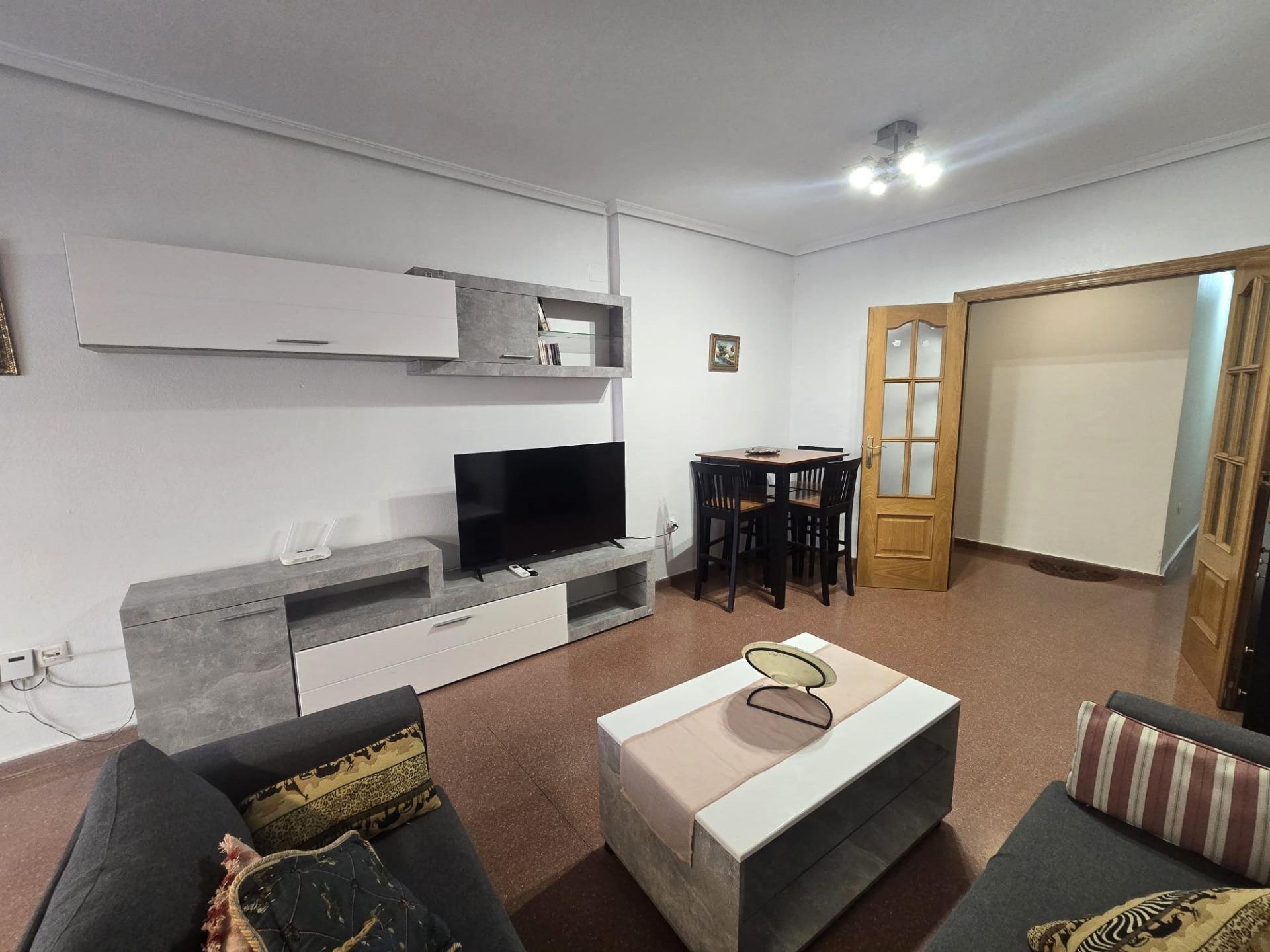 For sale - 3 Bedroom 2 Bathroom Apartment in Torrevieja - Las Piscinas Naturales  - Alicante