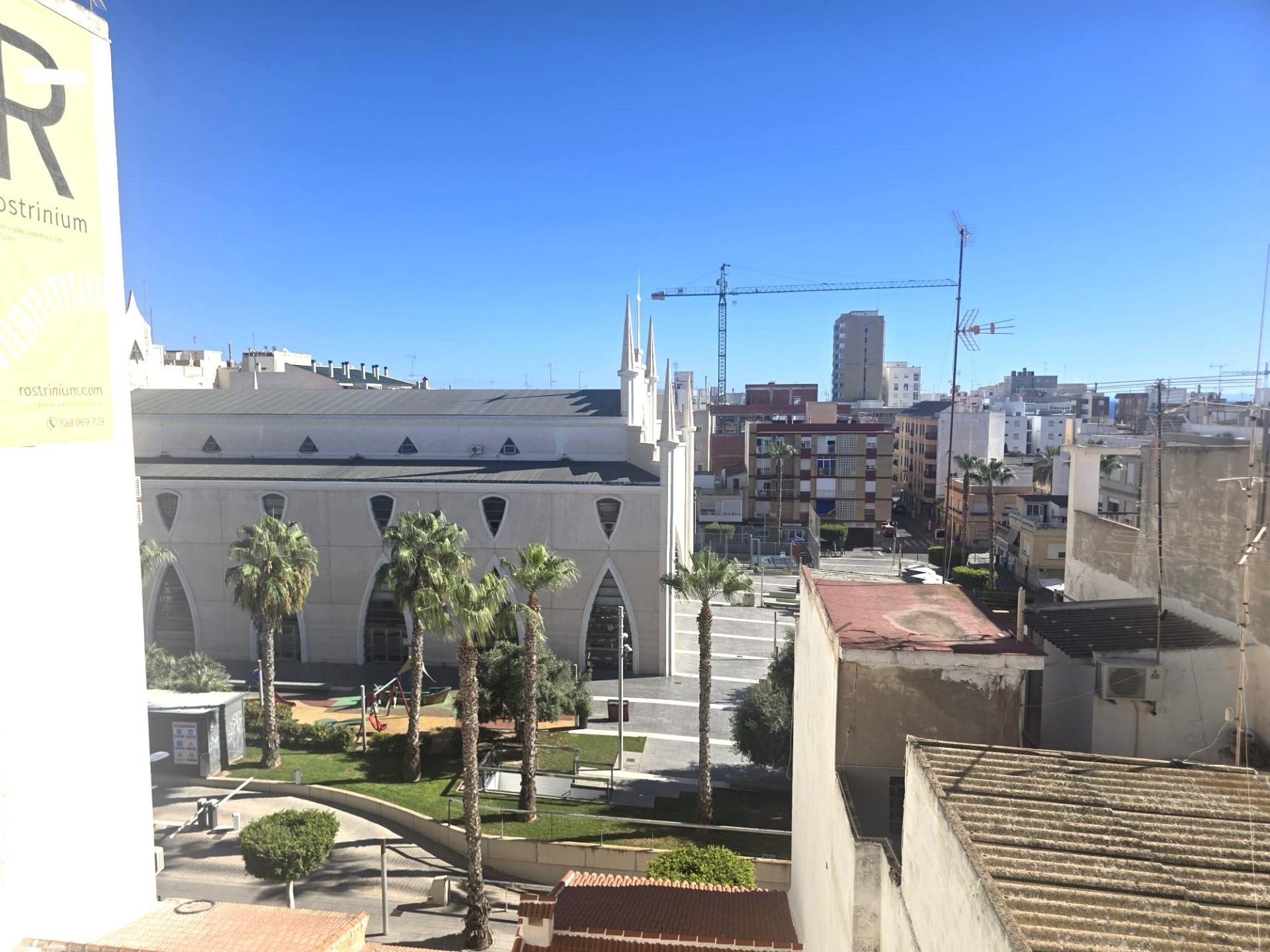 For sale - 3 Bedroom 2 Bathroom Apartment in Torrevieja - Las Piscinas Naturales  - Alicante