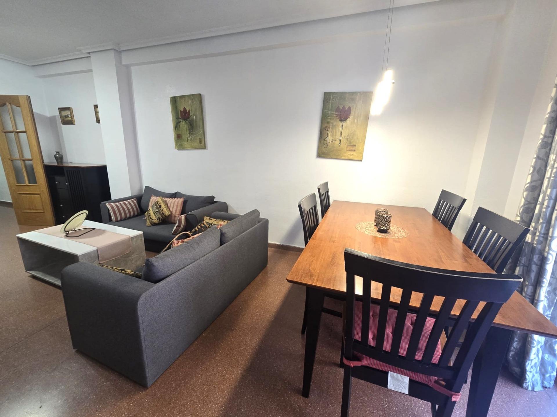 For sale - 3 Bedroom 2 Bathroom Apartment in Torrevieja - Las Piscinas Naturales  - Alicante