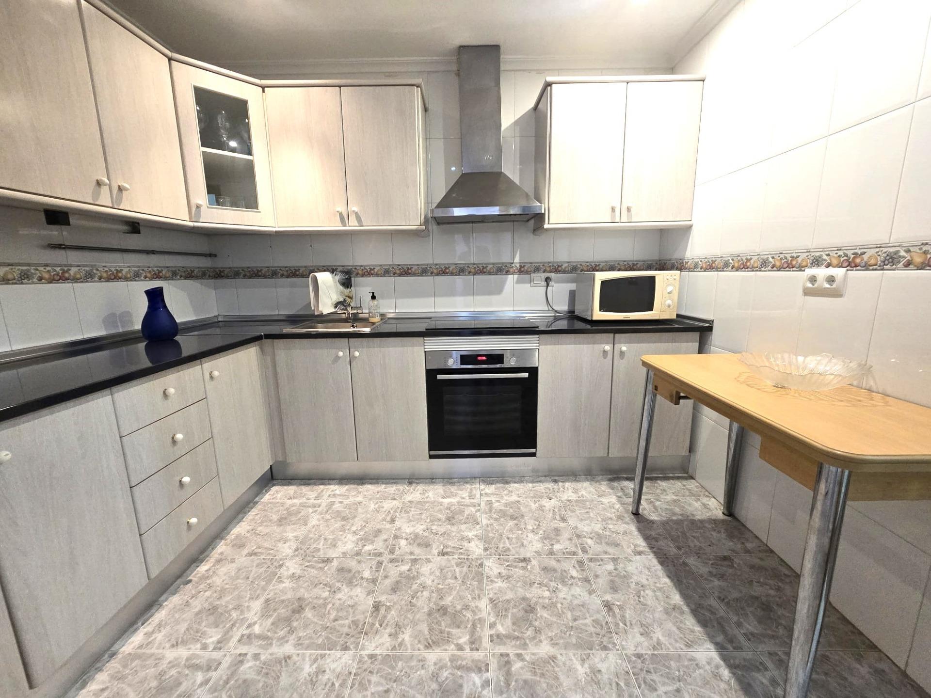 For sale - 3 Bedroom 2 Bathroom Apartment in Torrevieja - Las Piscinas Naturales  - Alicante