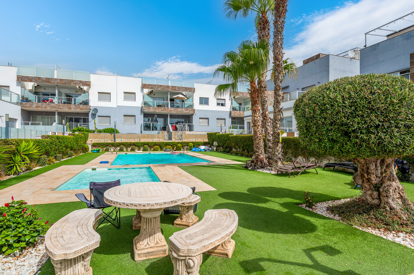 For sale - 2 Bedroom 2 Bathroom Bungalow in Orihuela Costa - Costa Blanca  - Alicante