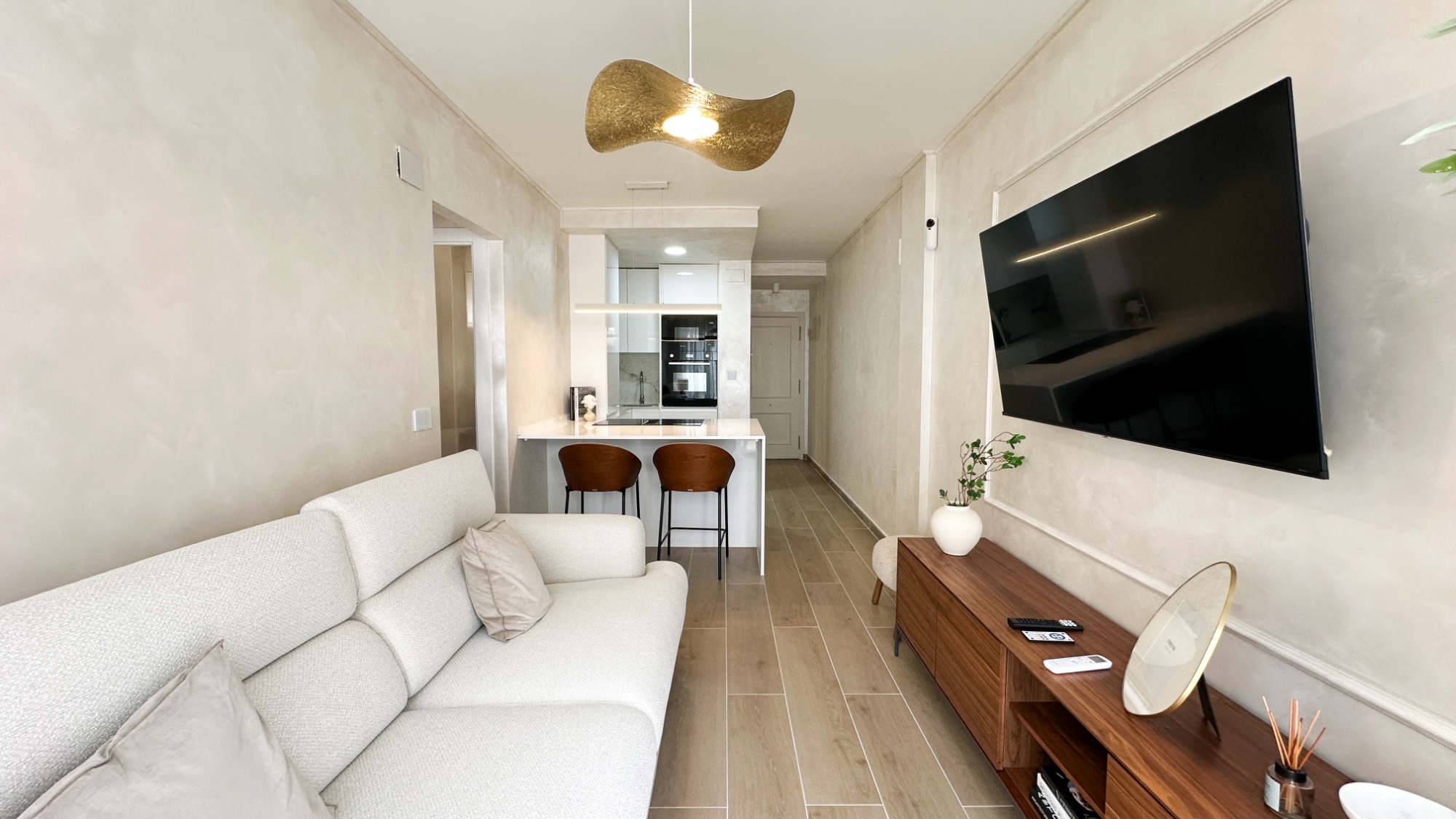 For sale - 2 Bedroom 1 Bathroom Apartment in Torrevieja - Costa Blanca  - Alicante