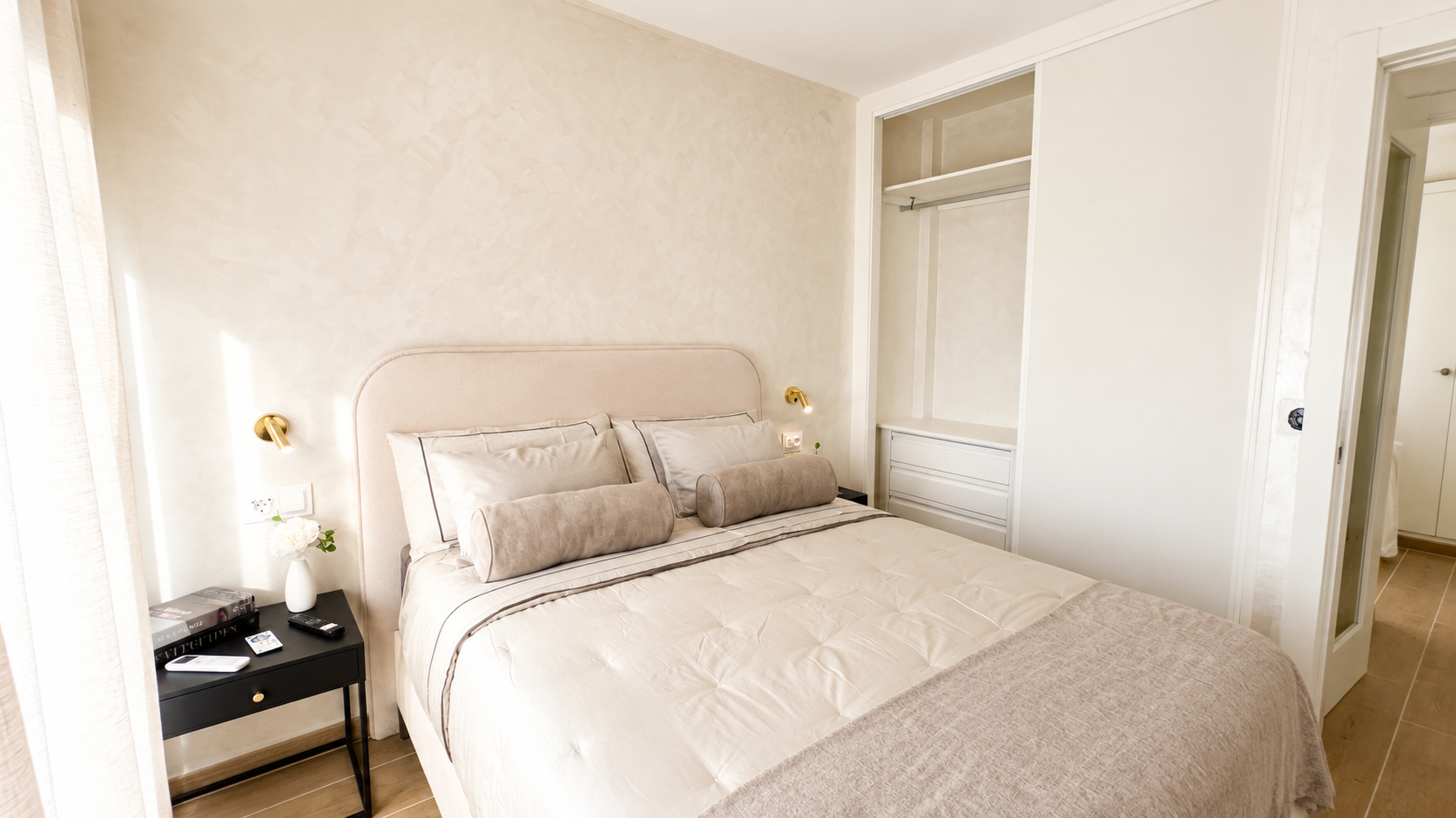 For sale - 2 Bedroom 1 Bathroom Apartment in Torrevieja - Costa Blanca  - Alicante