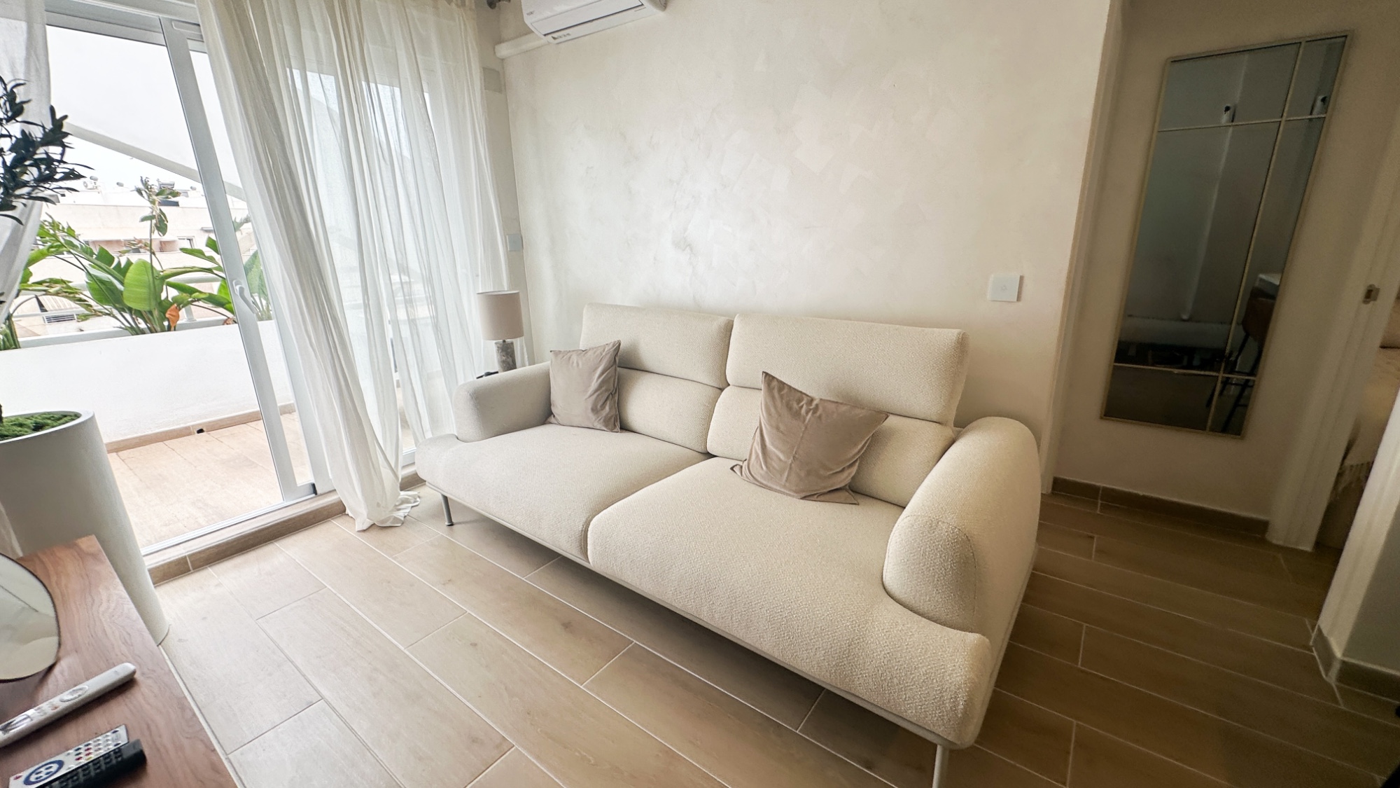 For sale - 2 Bedroom 1 Bathroom Apartment in Torrevieja - Costa Blanca  - Alicante
