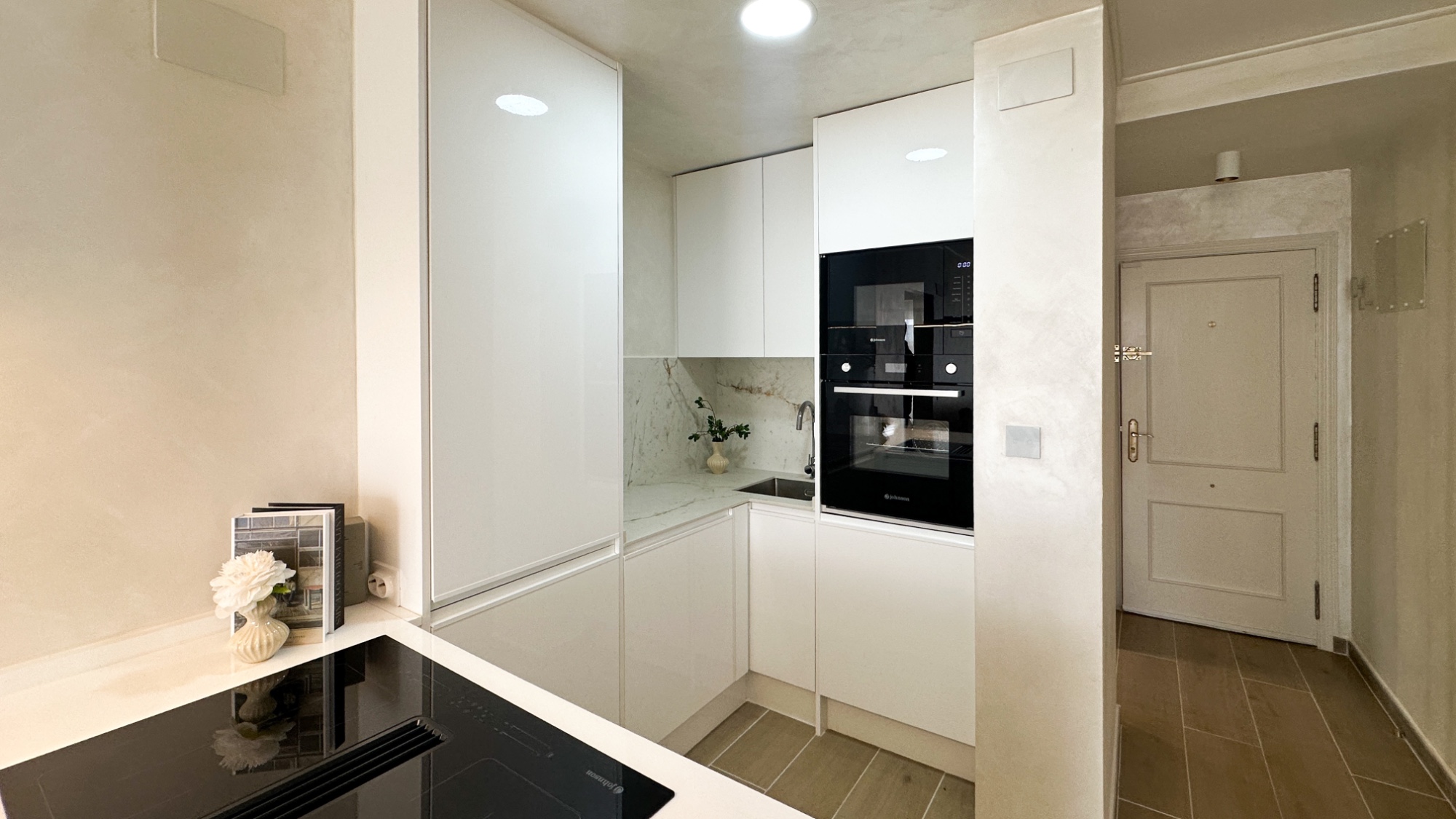 For sale - 2 Bedroom 1 Bathroom Apartment in Torrevieja - Costa Blanca  - Alicante