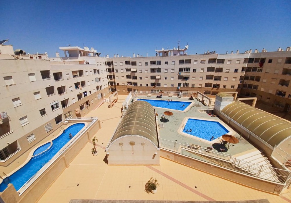 For sale - 2 Bedroom 1 Bathroom Apartment in Torrevieja - Costa Blanca  - Alicante