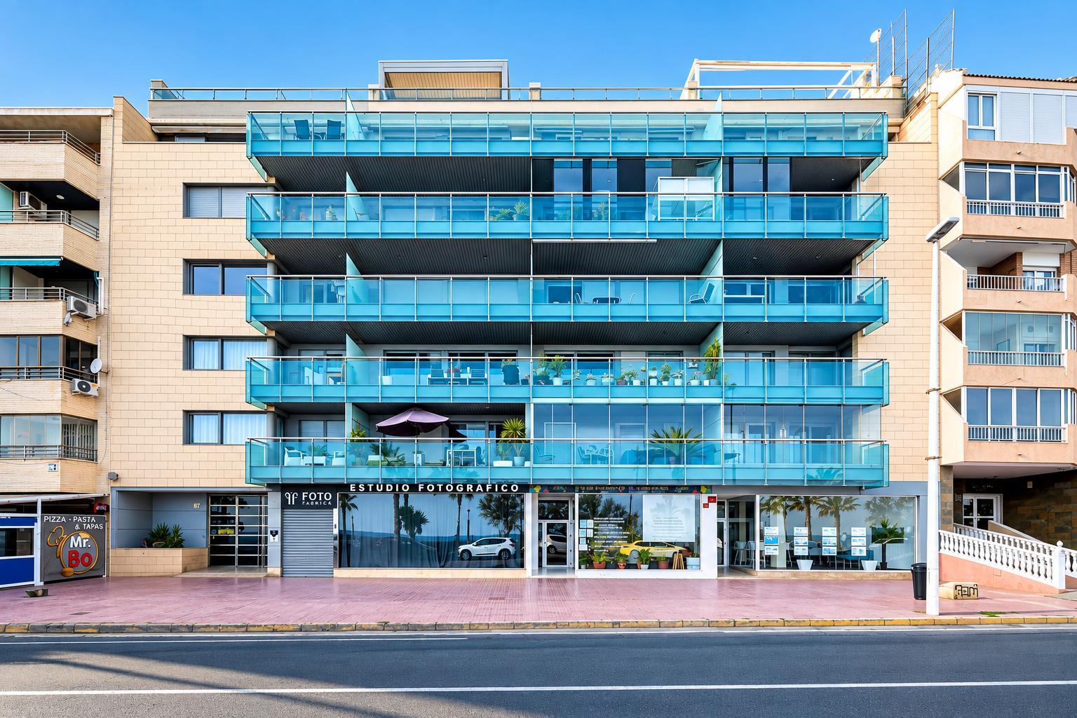 For sale - 3 Bedroom 2 Bathroom Apartment in Torrevieja - Costa Blanca  - Alicante