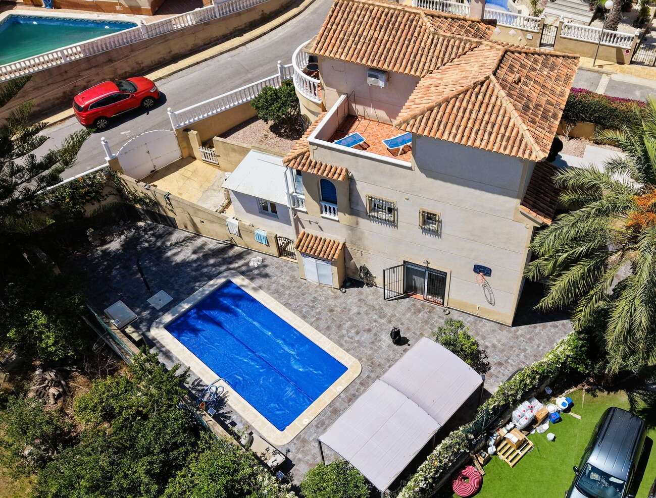 For sale - 3 Bedroom 2 Bathroom Villa in Villamartin - Costa Blanca  - Alicante