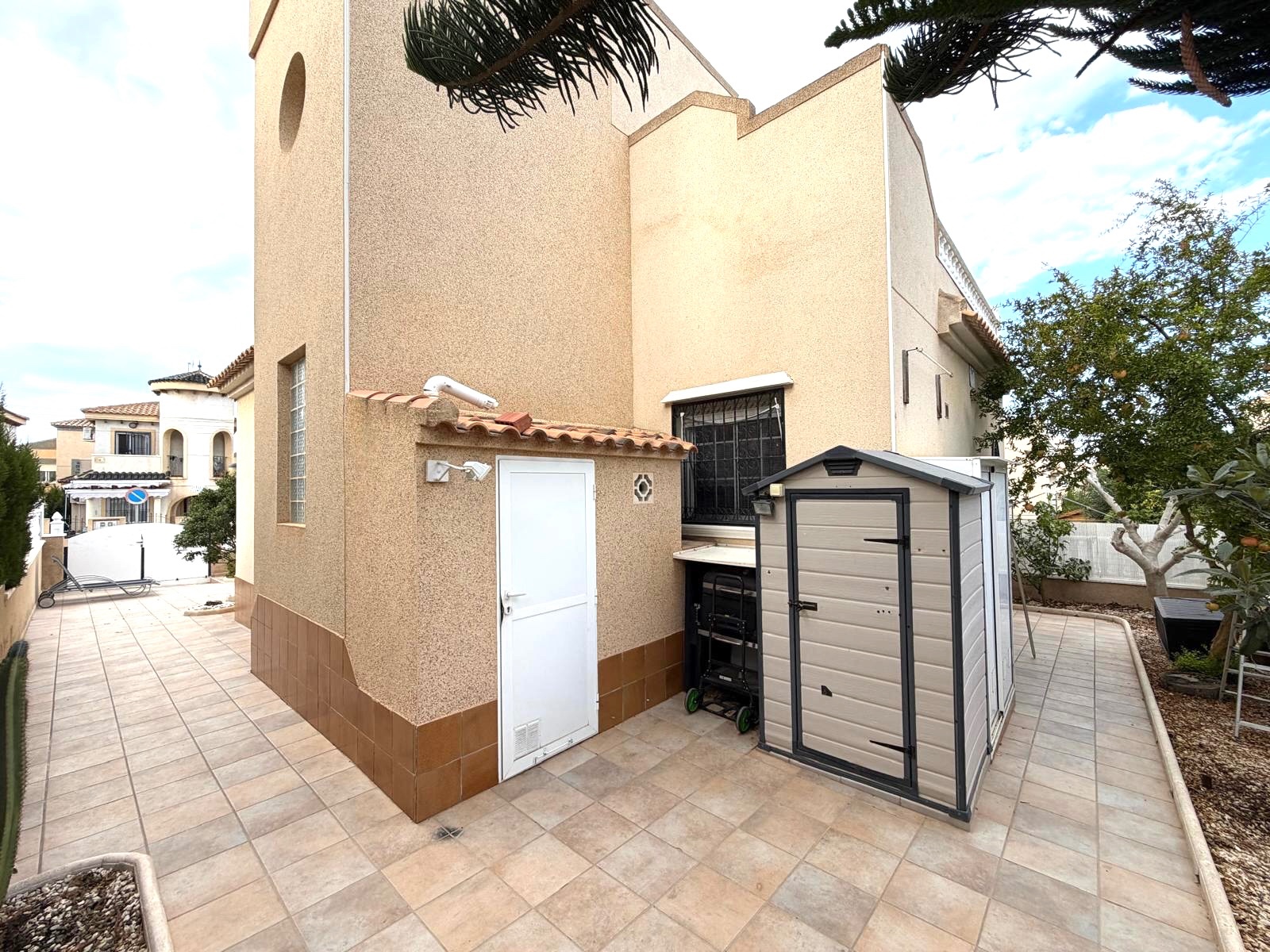 For sale - 3 Bedroom 2 Bathroom Villa in Orihuela Costa - Costa Blanca  - Alicante