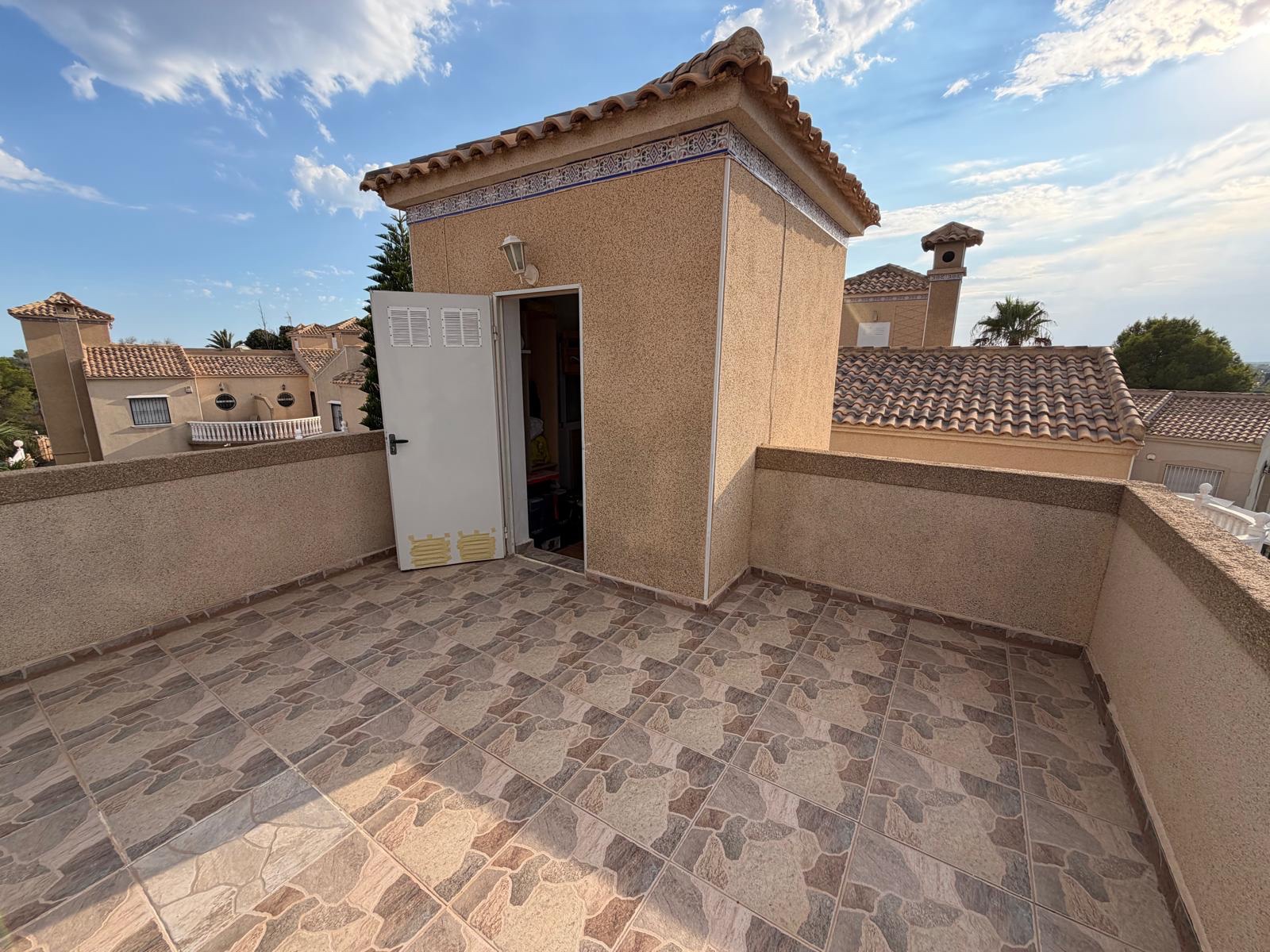 For sale - 3 Bedroom 2 Bathroom Villa in Orihuela Costa - Costa Blanca  - Alicante