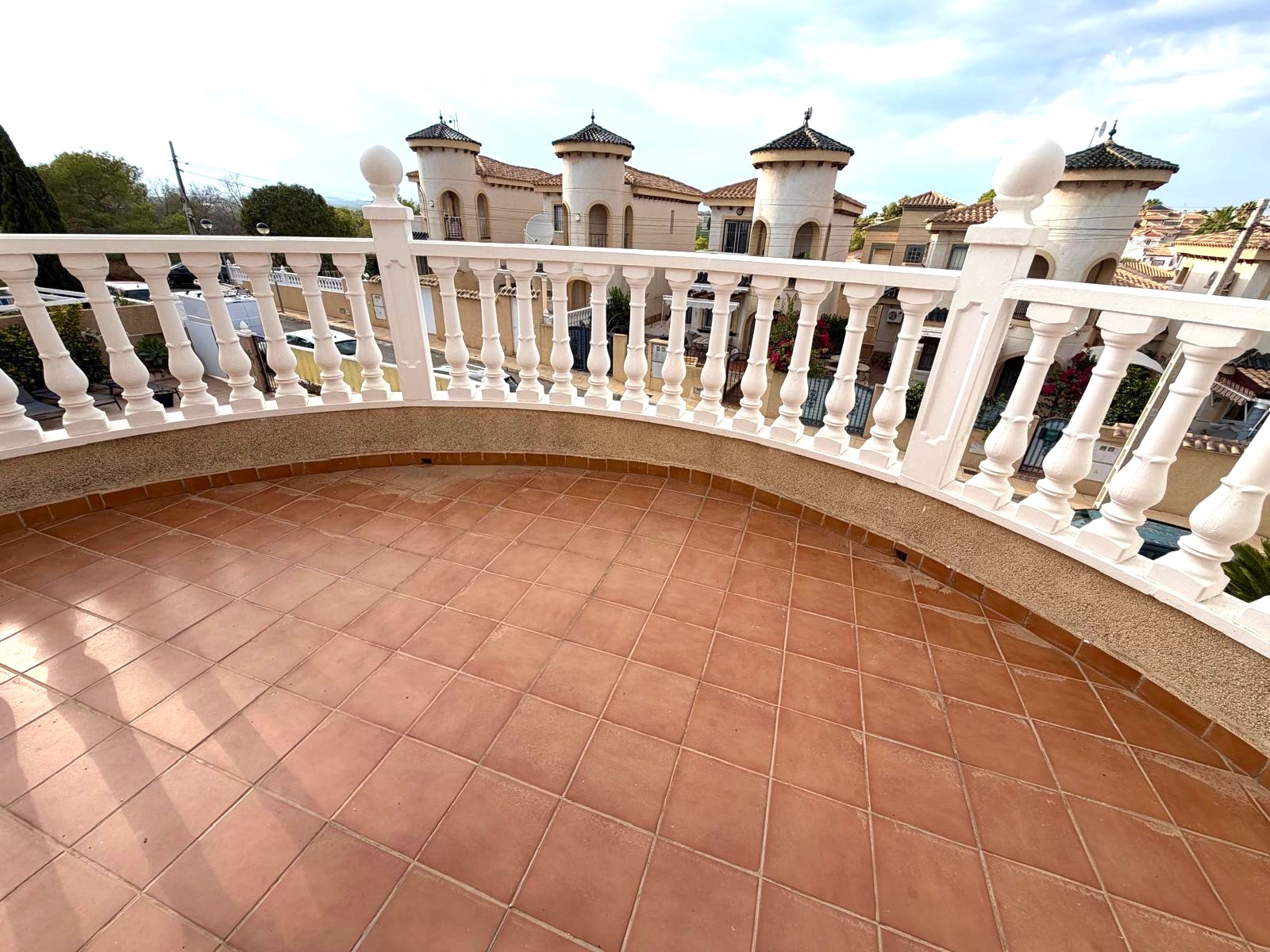 For sale - 3 Bedroom 2 Bathroom Villa in Orihuela Costa - Costa Blanca  - Alicante