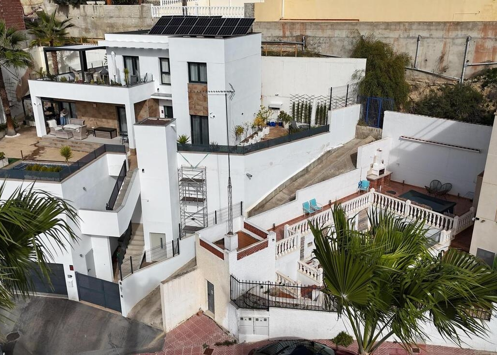 3 Bedroom 3 Bathroom Villa in Rojales
