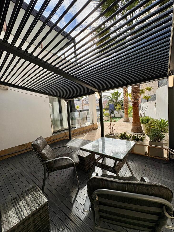 For sale - 3 Bedroom 3 Bathroom Villa in Rojales - Costa Blanca  - Alicante