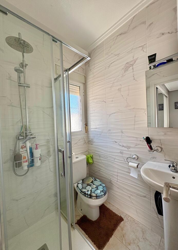 For sale - 3 Bedroom 2 Bathroom Villa in Rojales - Costa Blanca  - Alicante