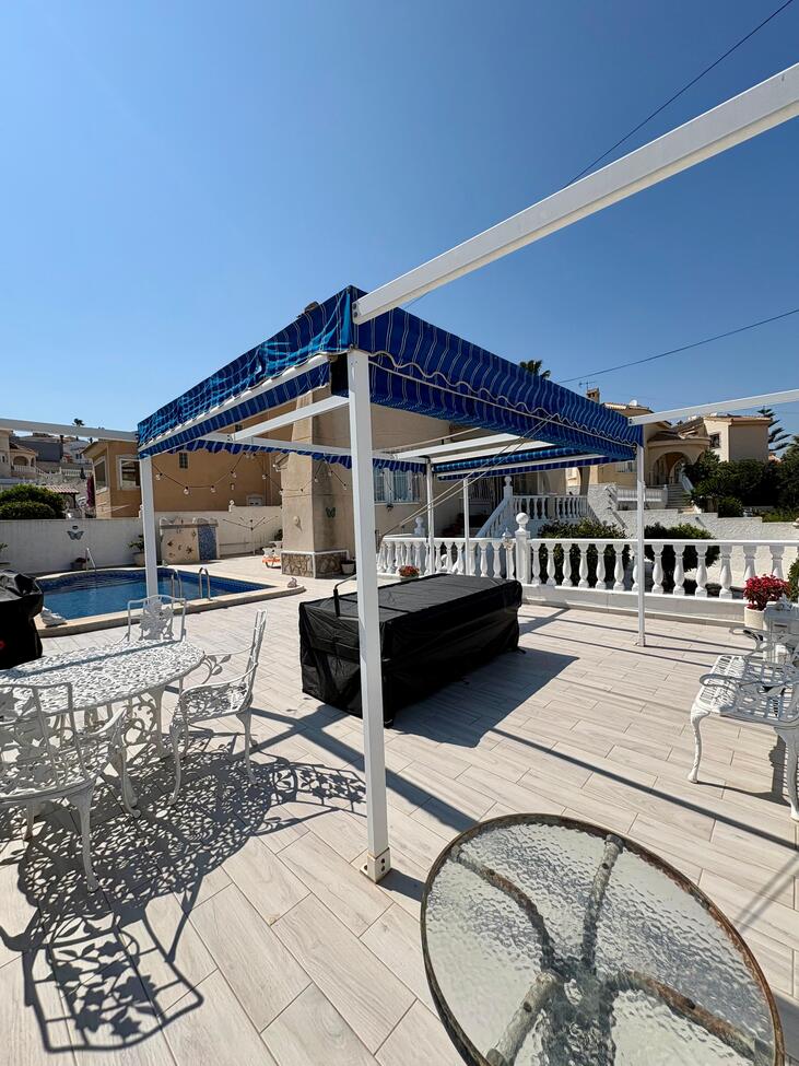 For sale - 3 Bedroom 2 Bathroom Villa in Rojales - Costa Blanca  - Alicante