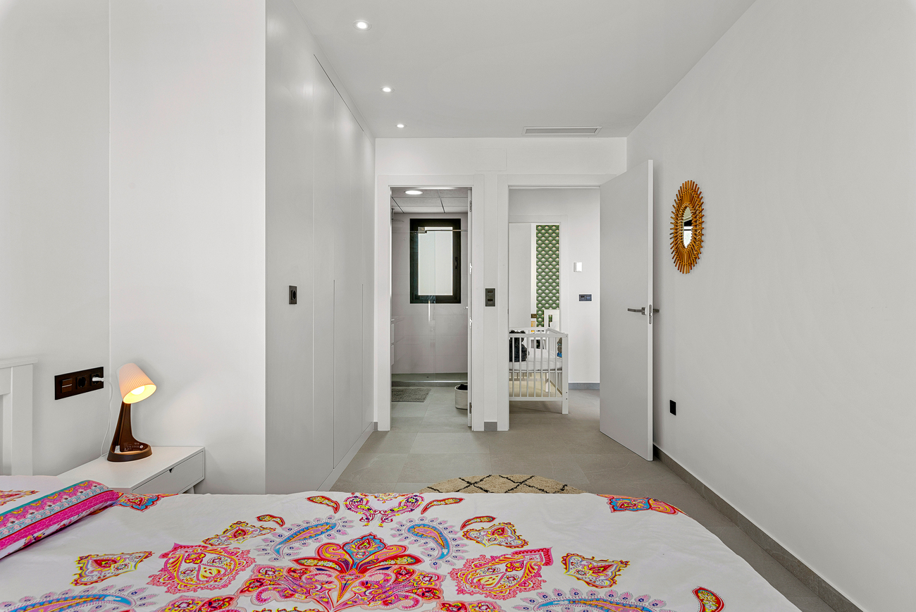 For sale - 4 Bedroom 2 Bathroom Semi Detached in Rojales - Town  - Alicante