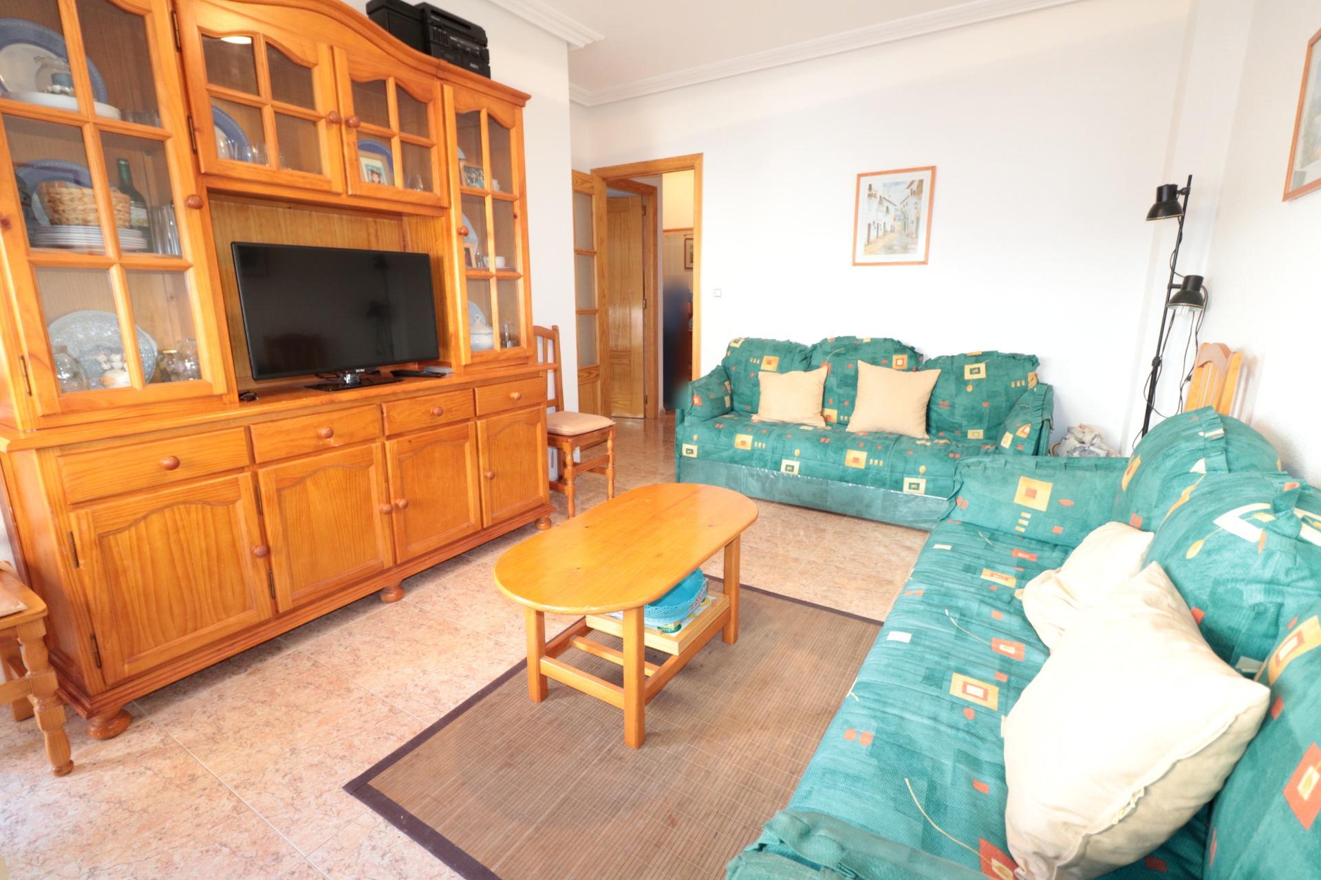 For sale - 2 Bedroom 1 Bathroom Apartment in Torrevieja - Acequion  - Alicante