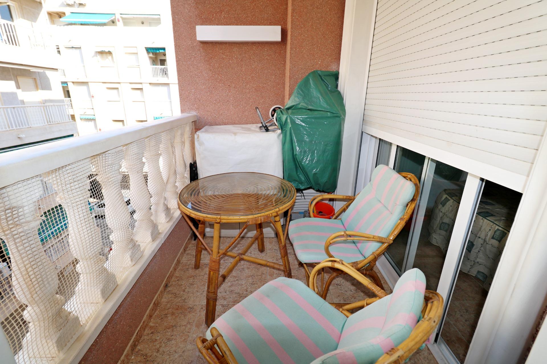 For sale - 2 Bedroom 1 Bathroom Apartment in Torrevieja - Acequion  - Alicante