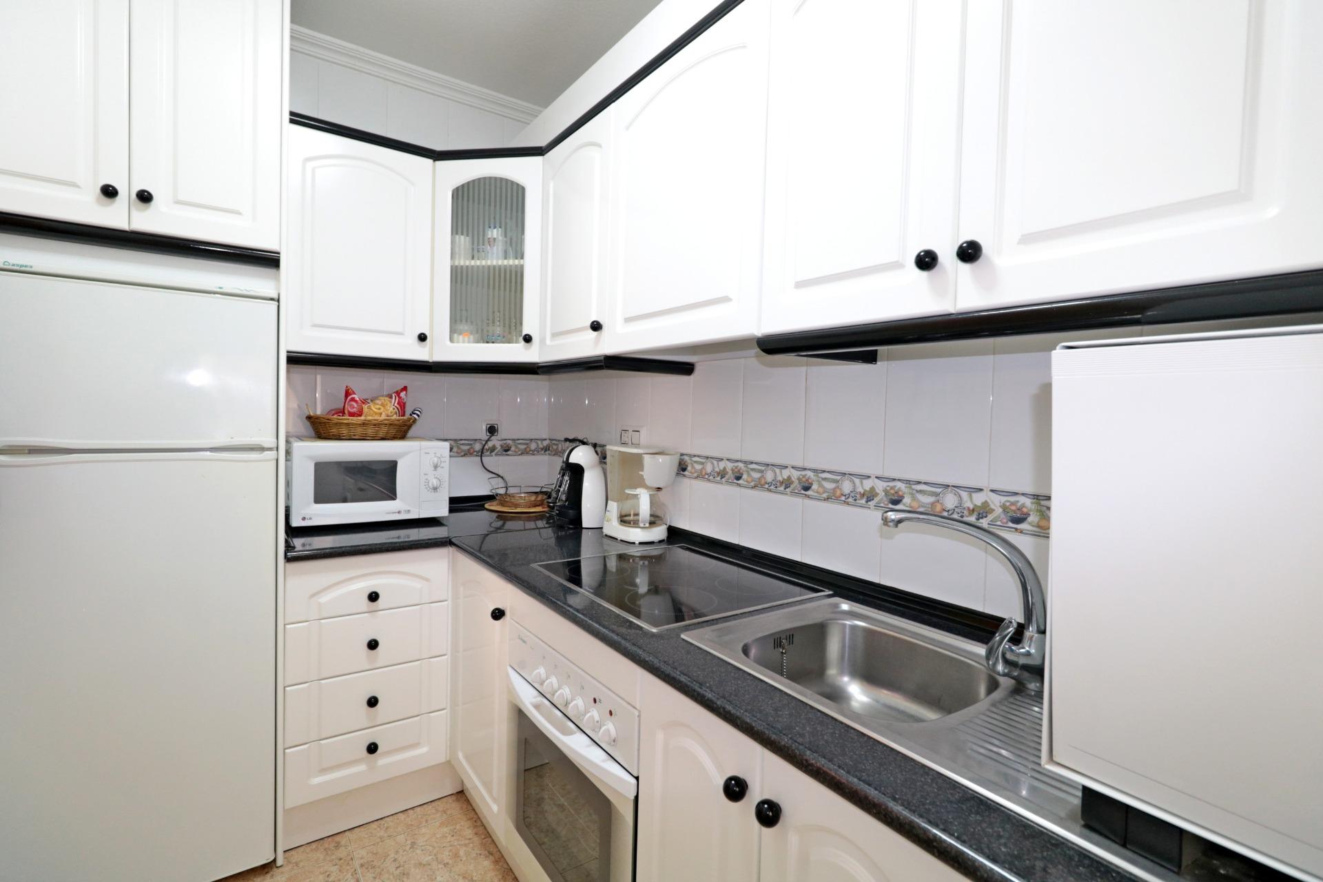 For sale - 2 Bedroom 1 Bathroom Apartment in Torrevieja - Acequion  - Alicante