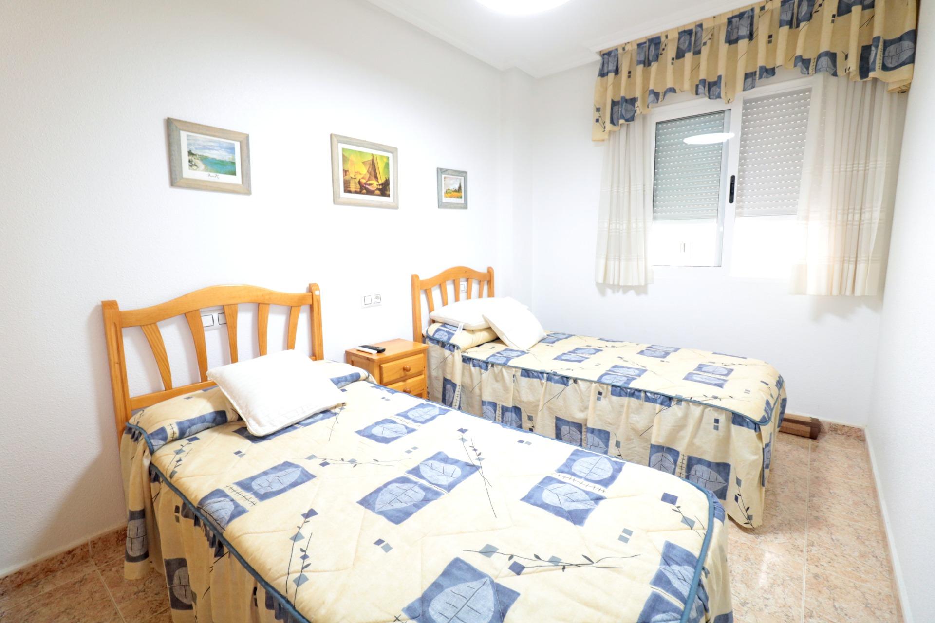 For sale - 2 Bedroom 1 Bathroom Apartment in Torrevieja - Acequion  - Alicante