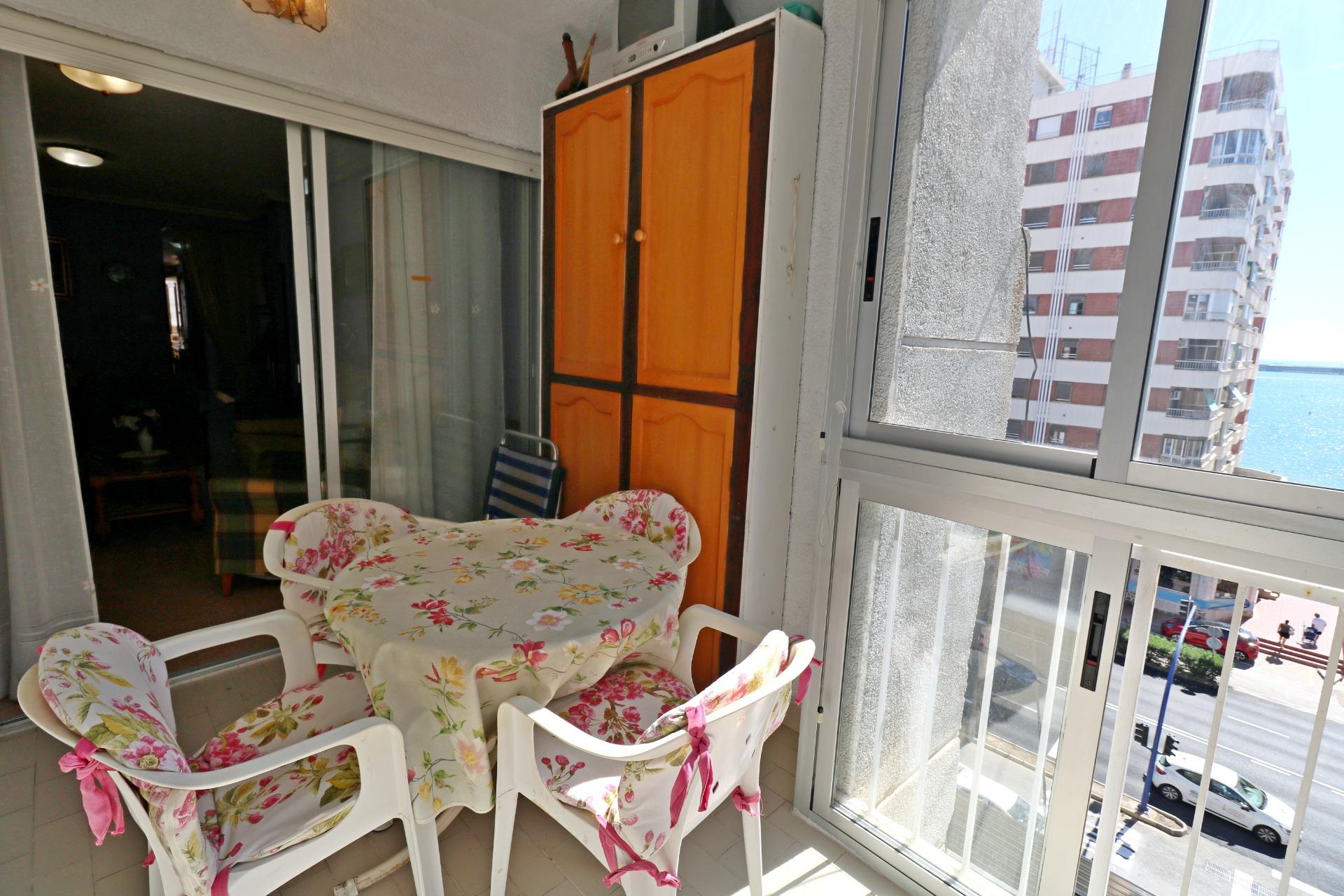 For sale - 3 Bedroom 1 Bathroom Apartment in Torrevieja - Acequion  - Alicante