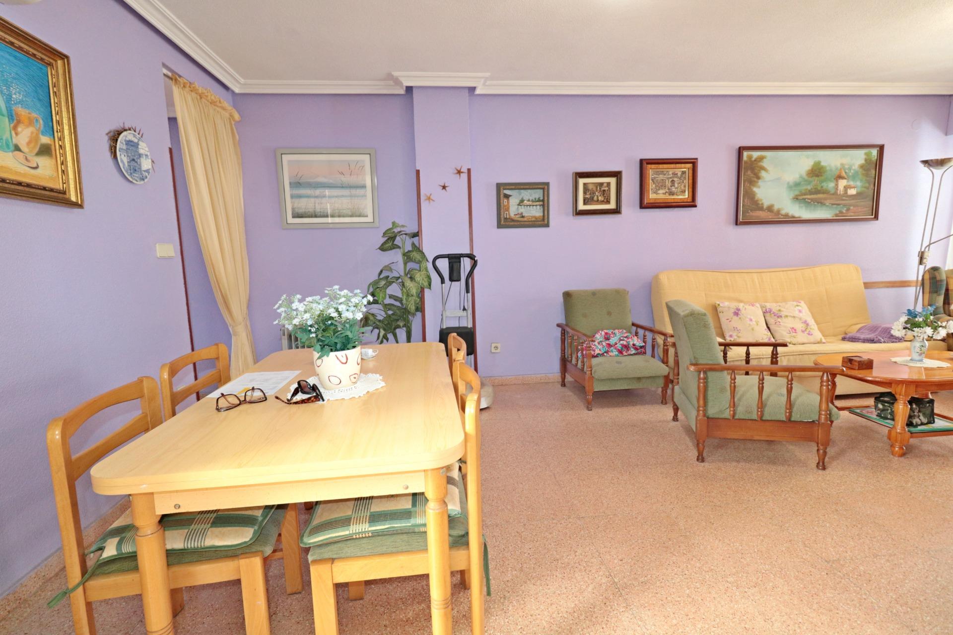 For sale - 3 Bedroom 1 Bathroom Apartment in Torrevieja - Acequion  - Alicante