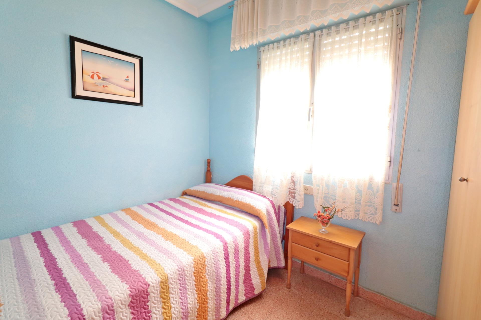 For sale - 3 Bedroom 1 Bathroom Apartment in Torrevieja - Acequion  - Alicante