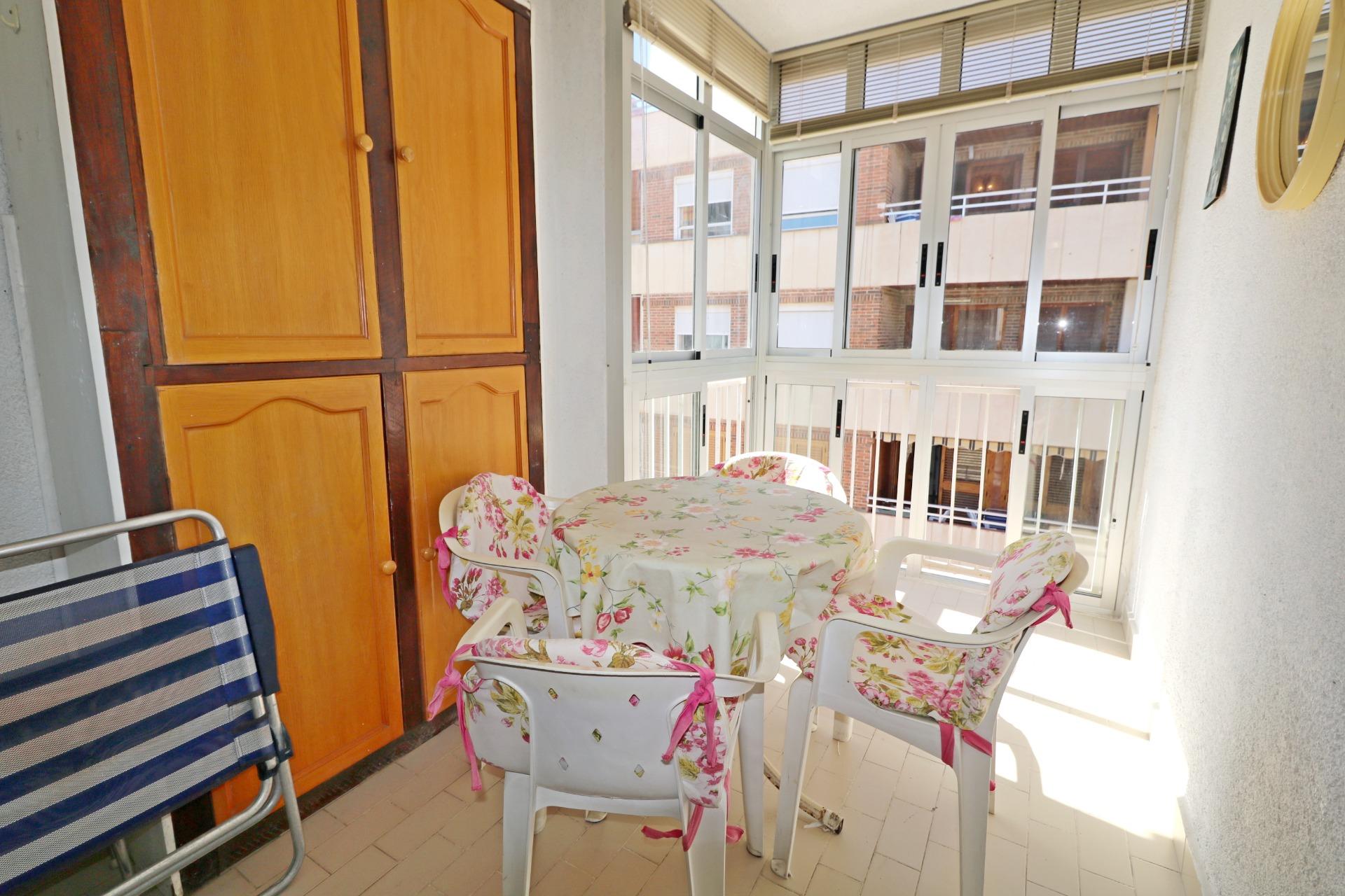 For sale - 3 Bedroom 1 Bathroom Apartment in Torrevieja - Acequion  - Alicante