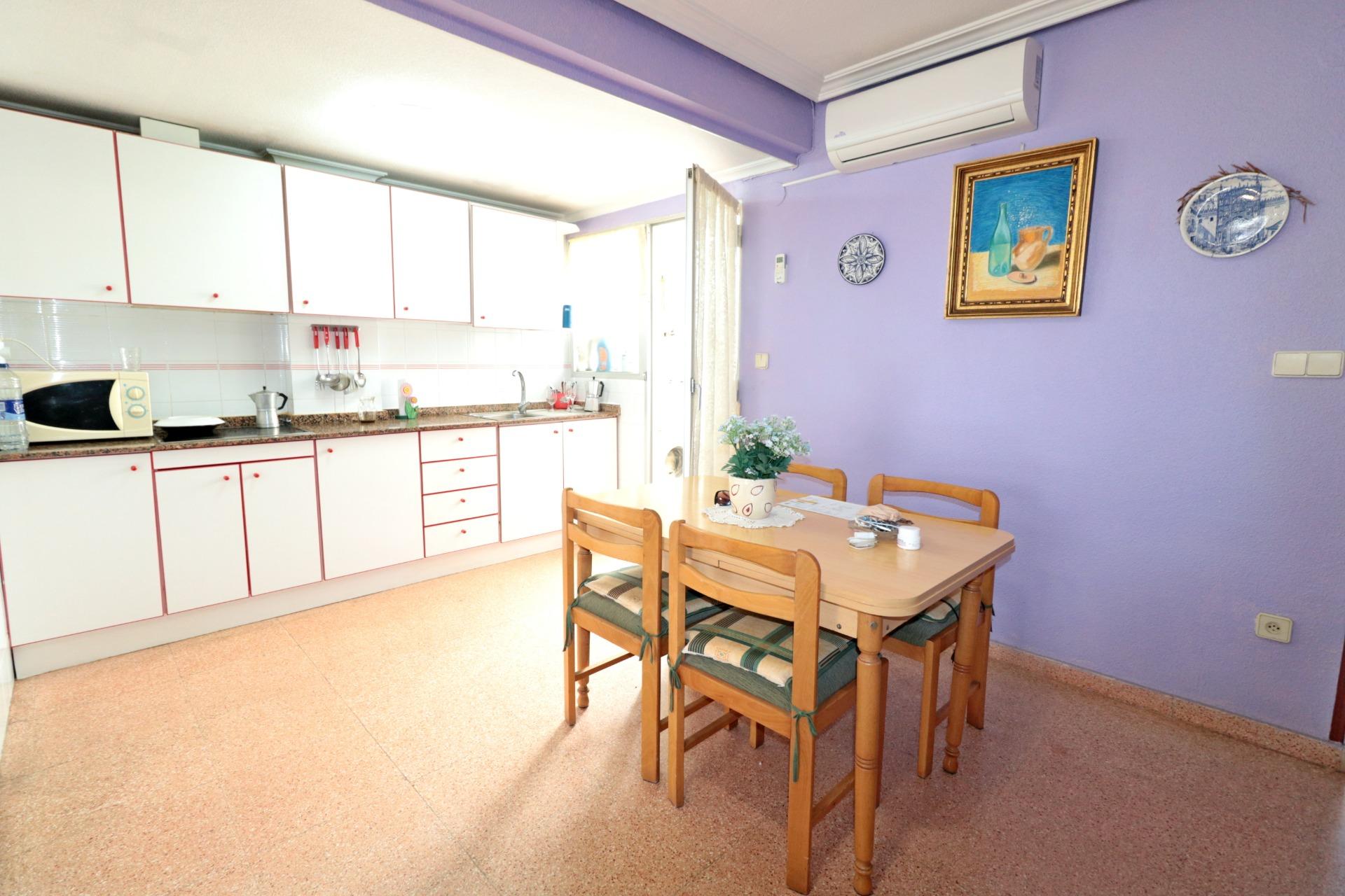 For sale - 3 Bedroom 1 Bathroom Apartment in Torrevieja - Acequion  - Alicante