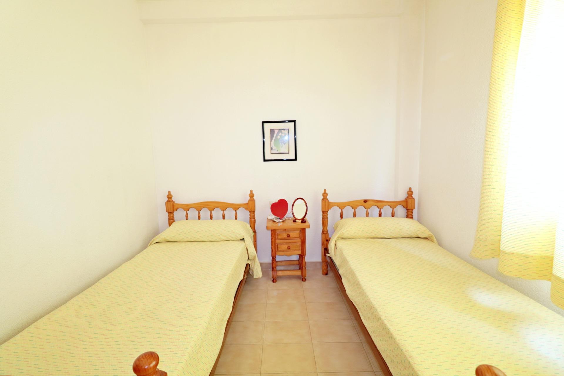 For sale - 3 Bedroom 1 Bathroom Bungalow in Torrevieja - El Acequión - Los Náufragos  - Alicante