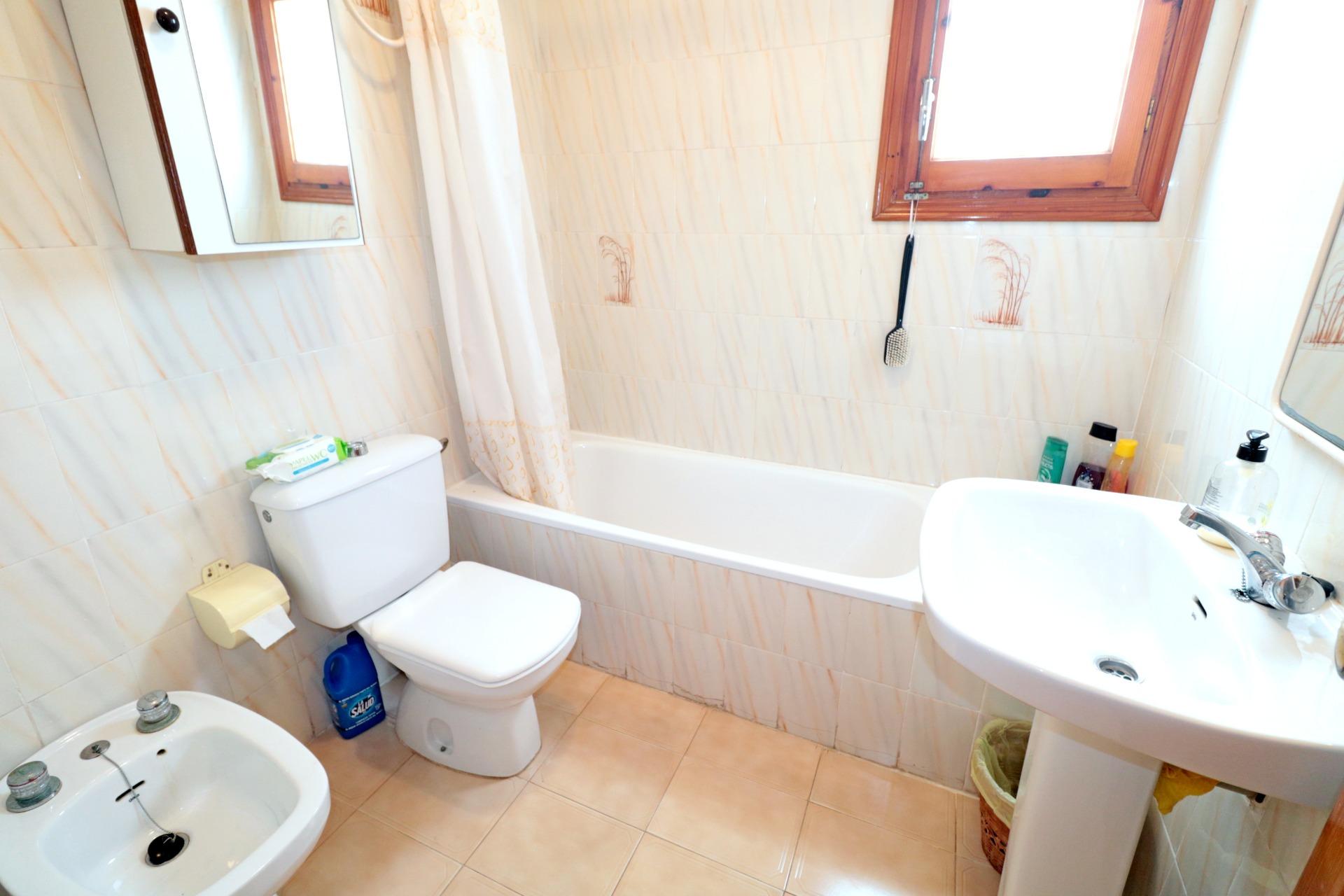 For sale - 3 Bedroom 1 Bathroom Bungalow in Torrevieja - El Acequión - Los Náufragos  - Alicante