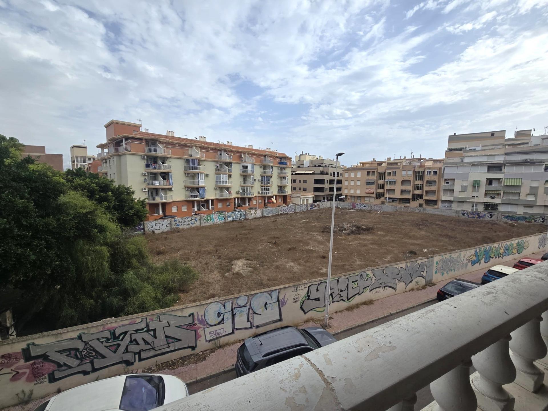 For sale - 2 Bedroom 1 Bathroom Apartment in Torrevieja - La Mata Pueblo  - Alicante