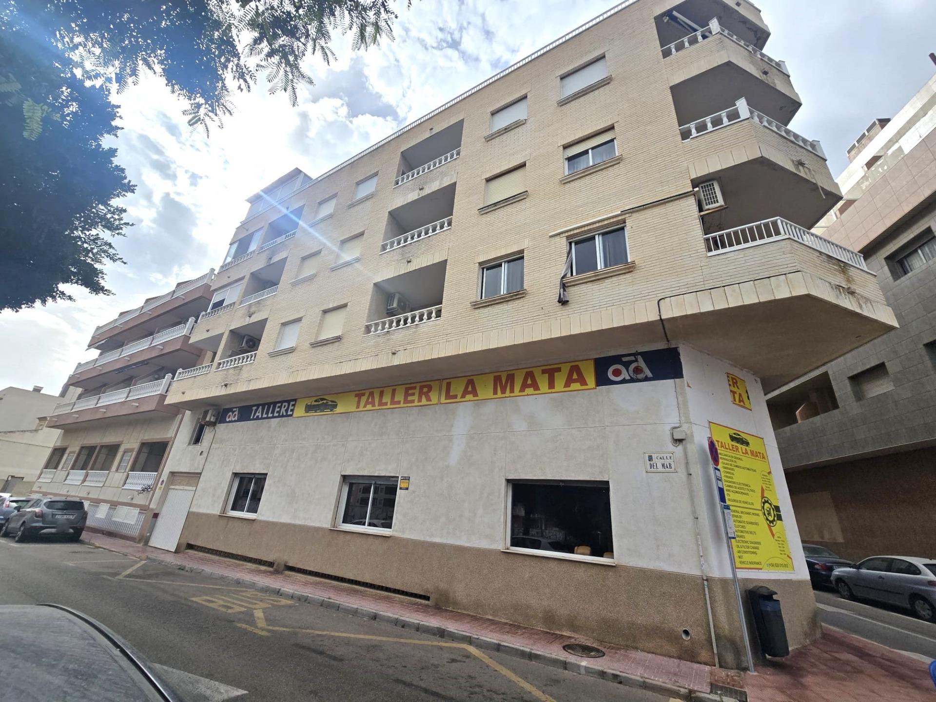 For sale - 2 Bedroom 1 Bathroom Apartment in Torrevieja - La Mata Pueblo  - Alicante