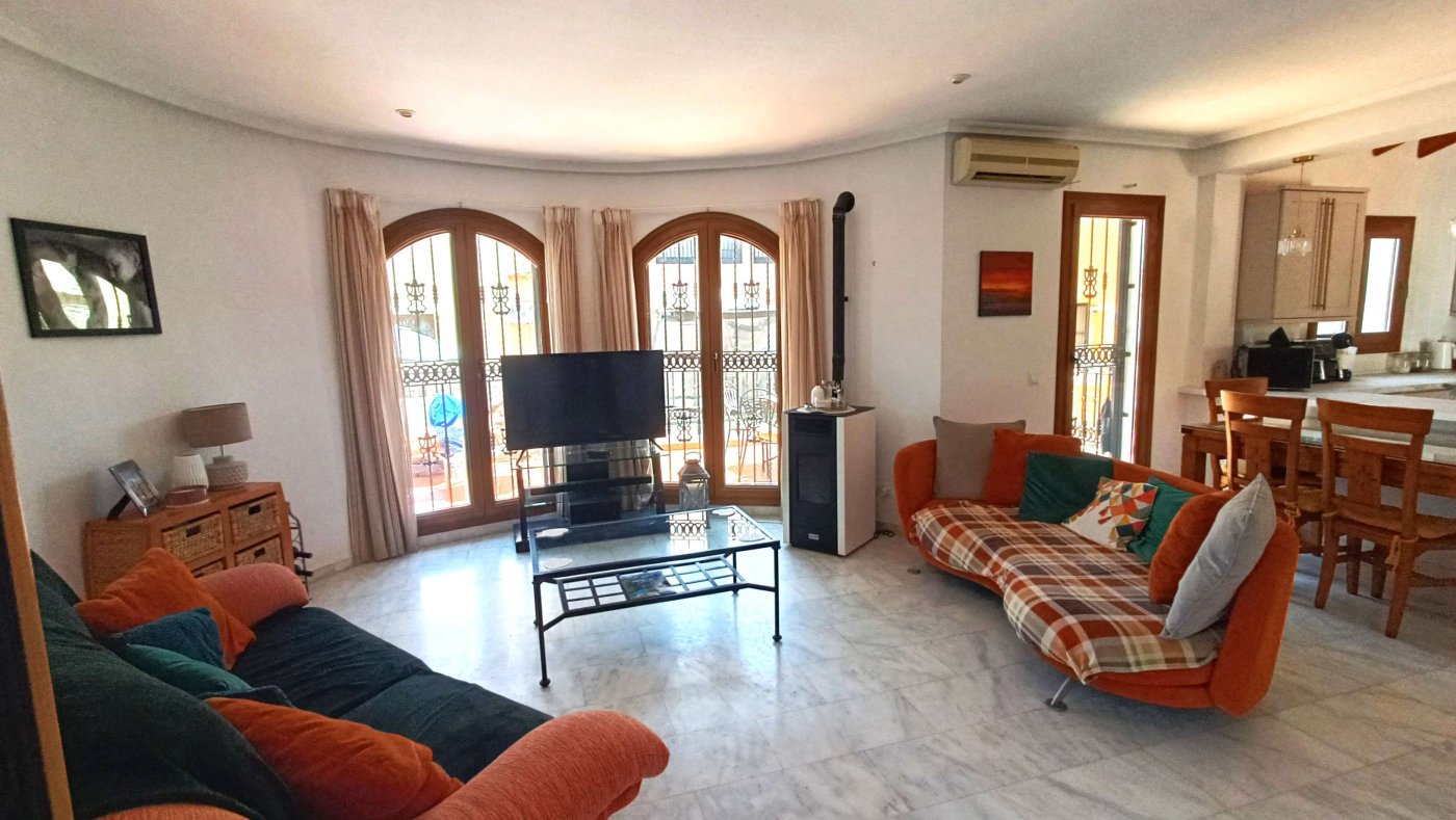 For sale - 3 Bedroom 2 Bathroom Semi Detached in Algorfa - Inland  - Alicante