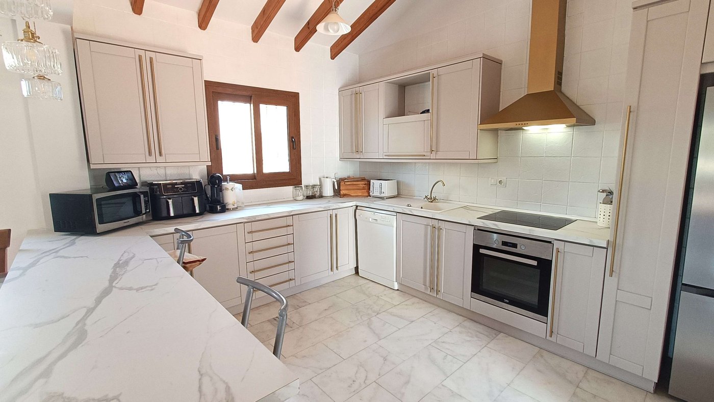 For sale - 3 Bedroom 2 Bathroom Semi Detached in Algorfa - Inland  - Alicante