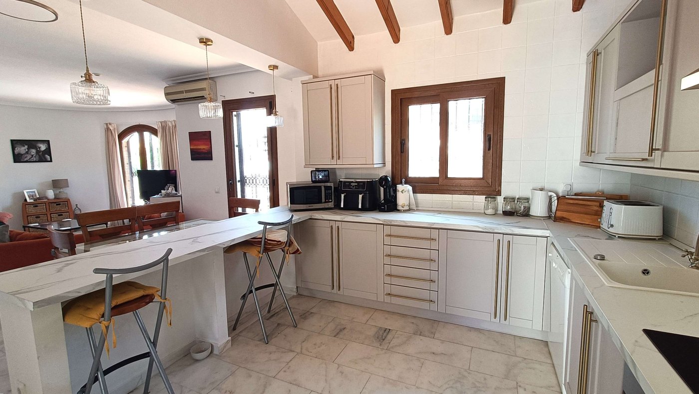 For sale - 3 Bedroom 2 Bathroom Semi Detached in Algorfa - Inland  - Alicante