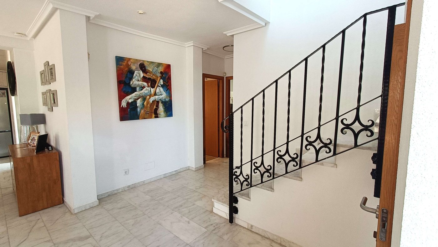 For sale - 3 Bedroom 2 Bathroom Semi Detached in Algorfa - Inland  - Alicante
