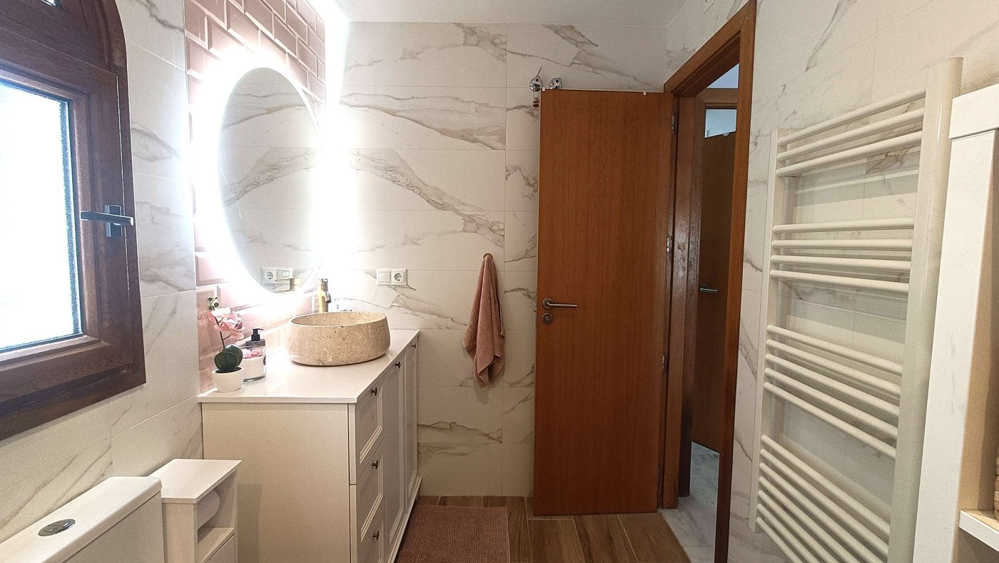 For sale - 3 Bedroom 2 Bathroom Semi Detached in Algorfa - Inland  - Alicante