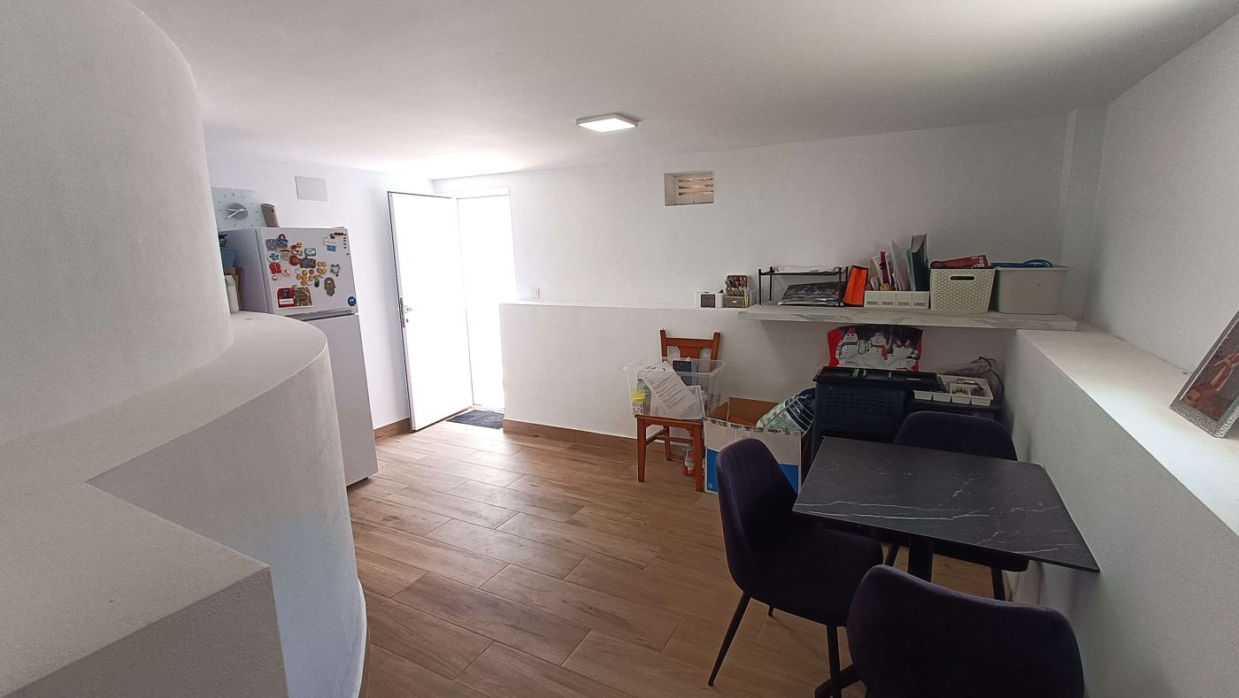 For sale - 3 Bedroom 2 Bathroom Semi Detached in Algorfa - Inland  - Alicante