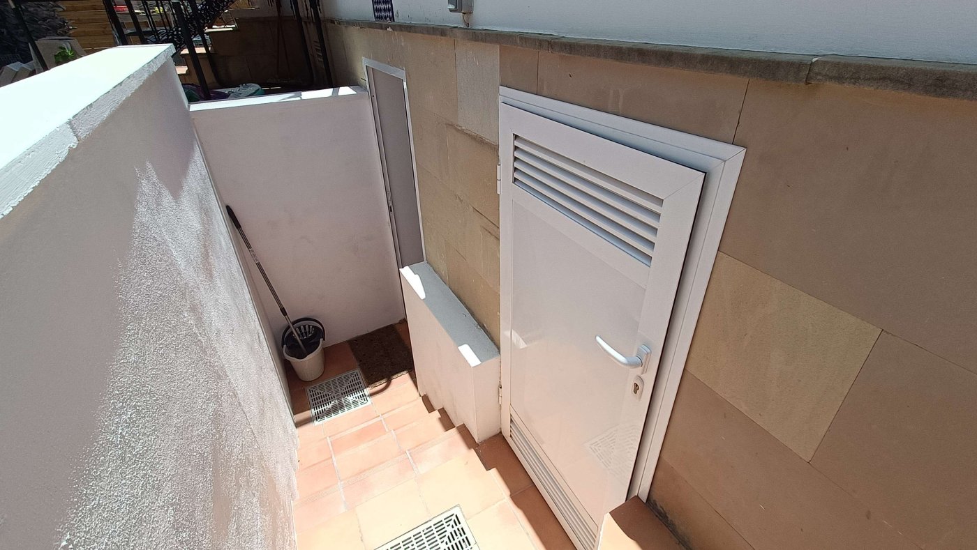 For sale - 3 Bedroom 2 Bathroom Semi Detached in Algorfa - Inland  - Alicante