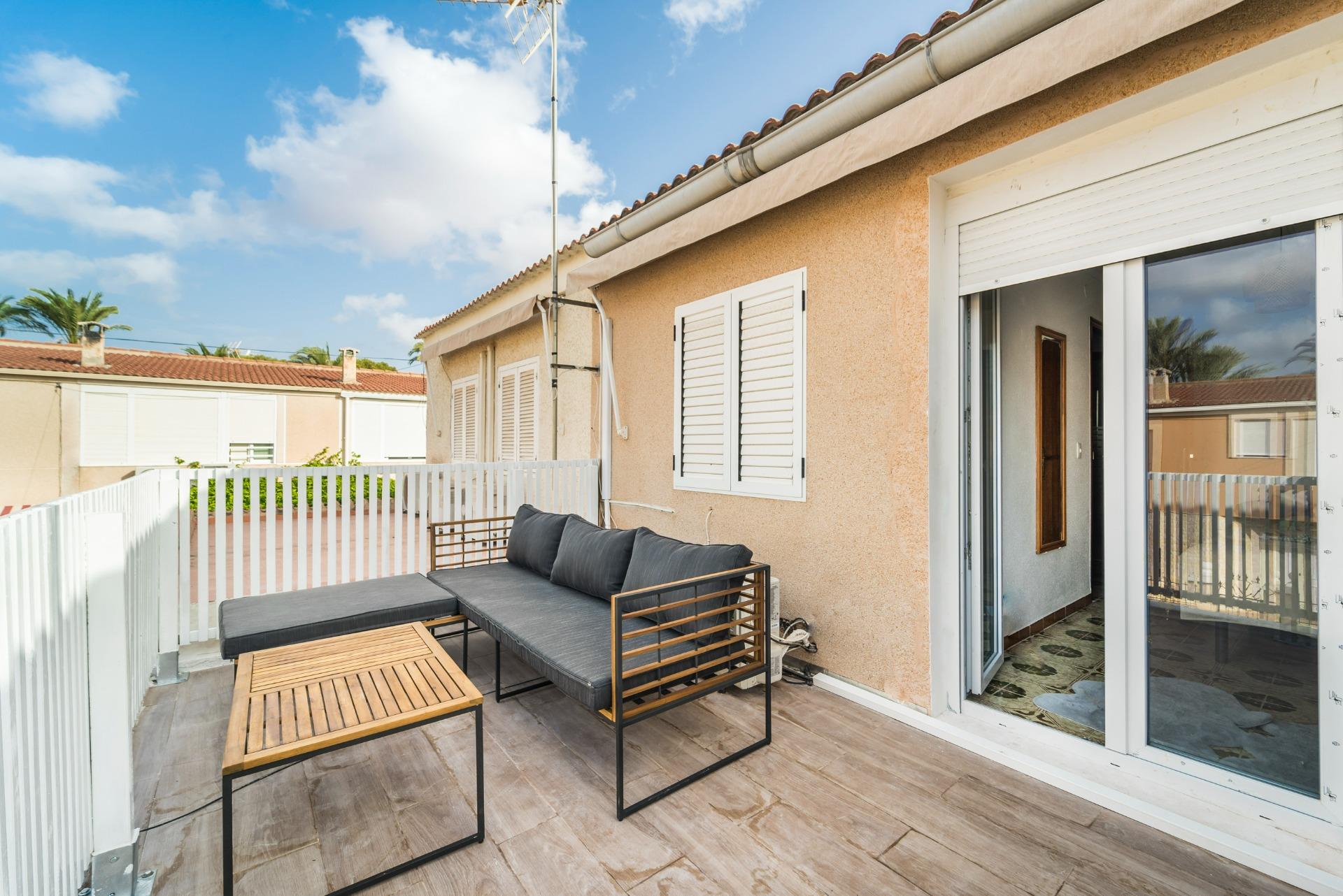 For sale - 4 Bedroom 2 Bathroom Duplex in Torrevieja - Playa De Los Naufragos  - Alicante