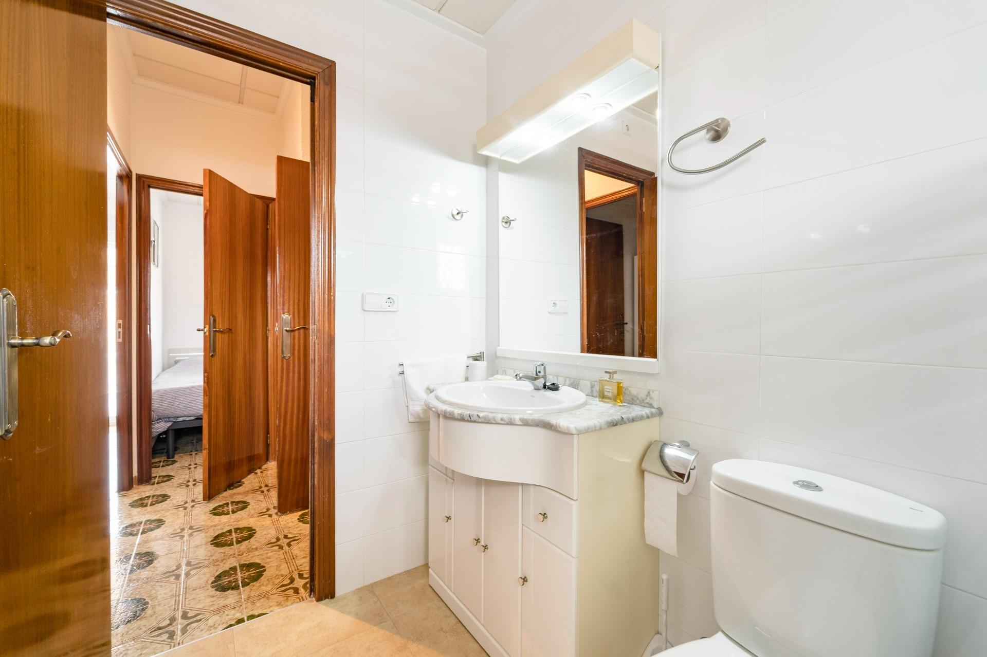 For sale - 4 Bedroom 2 Bathroom Duplex in Torrevieja - Playa De Los Naufragos  - Alicante