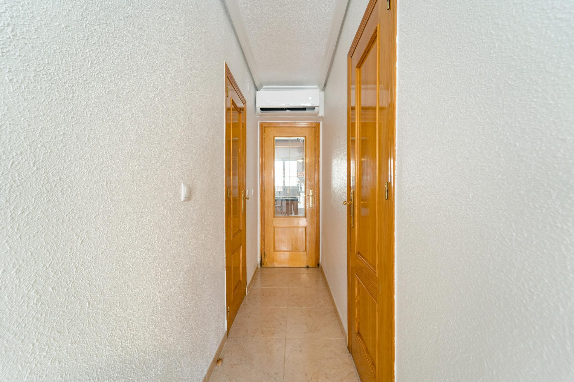 For sale - 4 Bedroom 2 Bathroom Duplex in Torrevieja - Playa De Los Naufragos  - Alicante