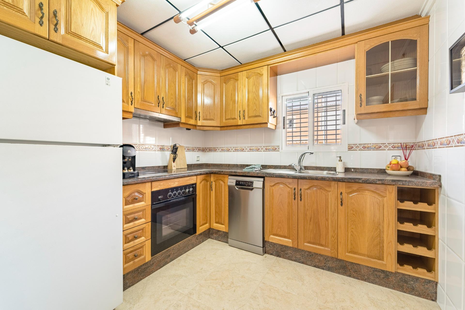 For sale - 4 Bedroom 2 Bathroom Duplex in Torrevieja - Playa De Los Naufragos  - Alicante