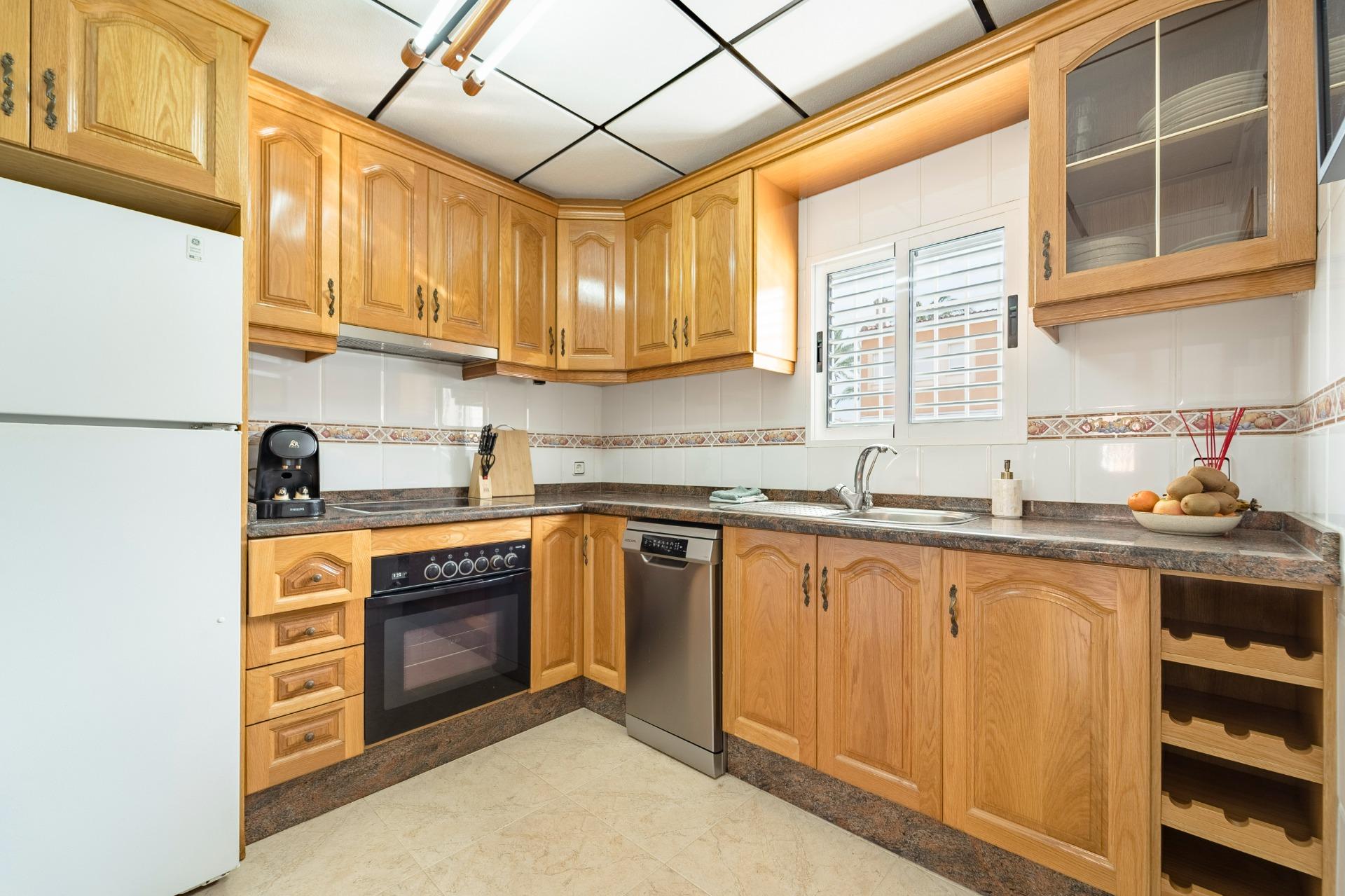 For sale - 4 Bedroom 2 Bathroom Duplex in Torrevieja - Playa De Los Naufragos  - Alicante